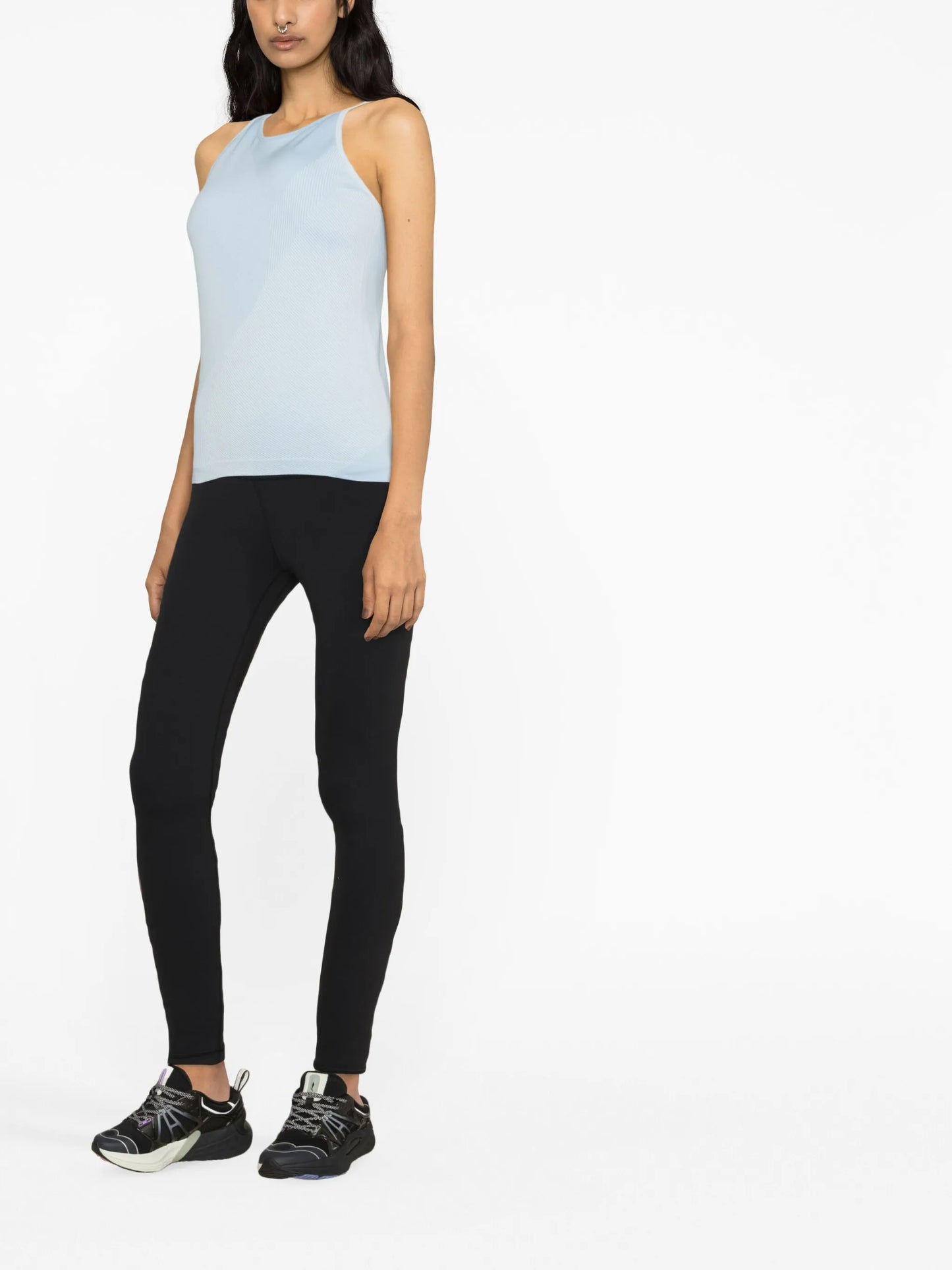 Infinite seamless tank top