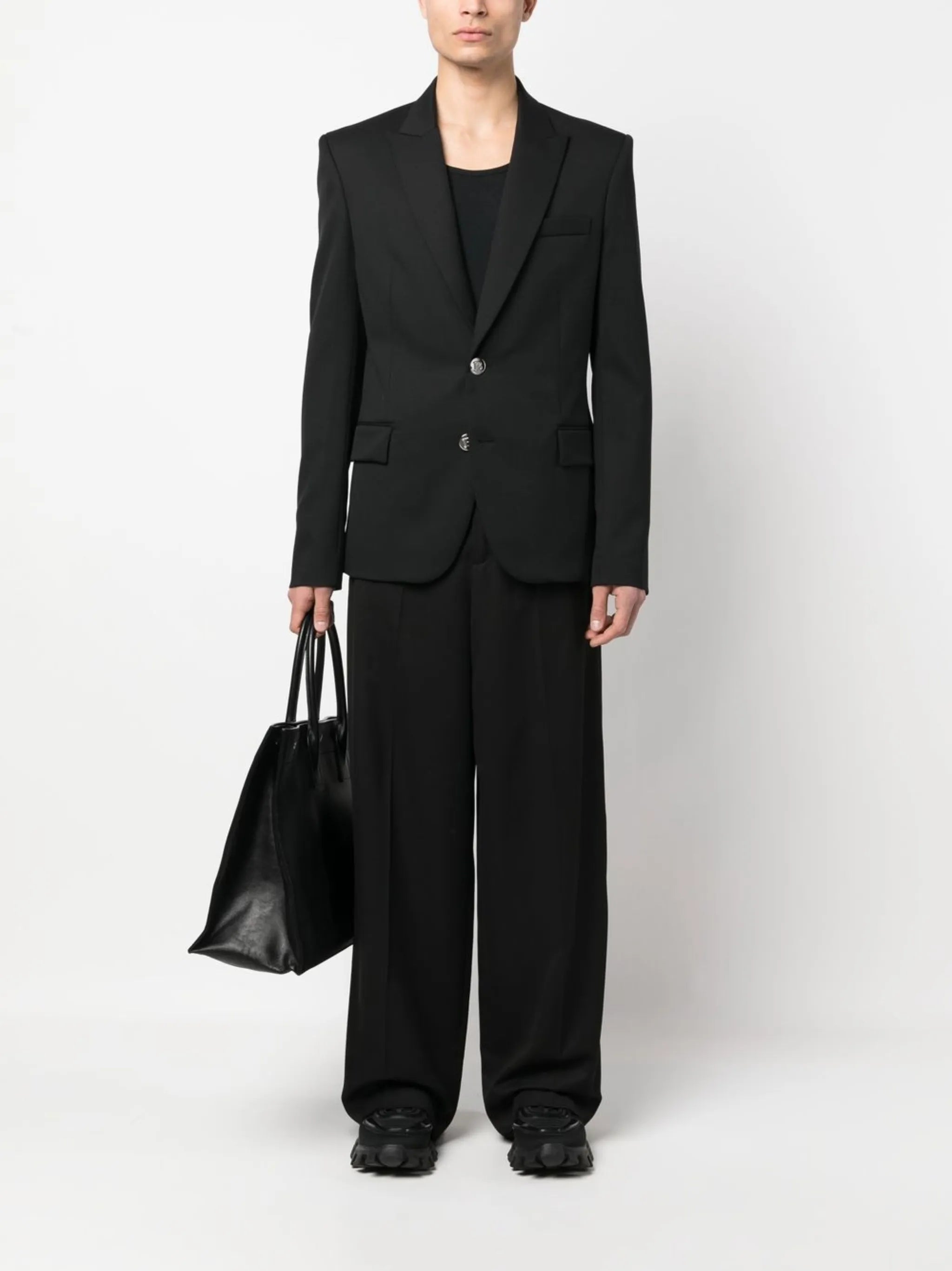 single-breasted notched-lapels blazer