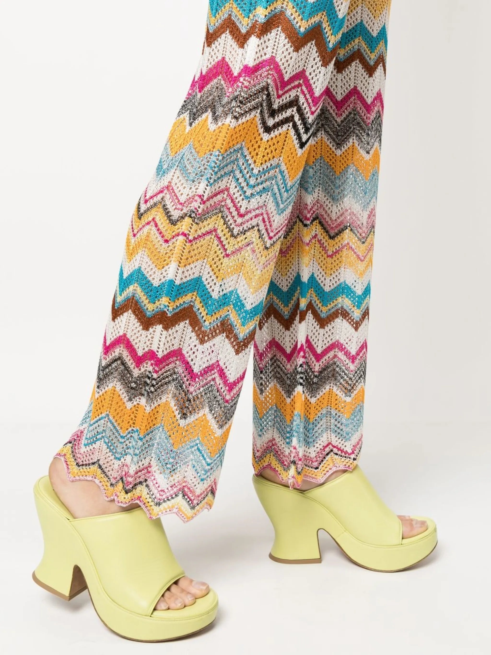 zigzag flared knitted trousers