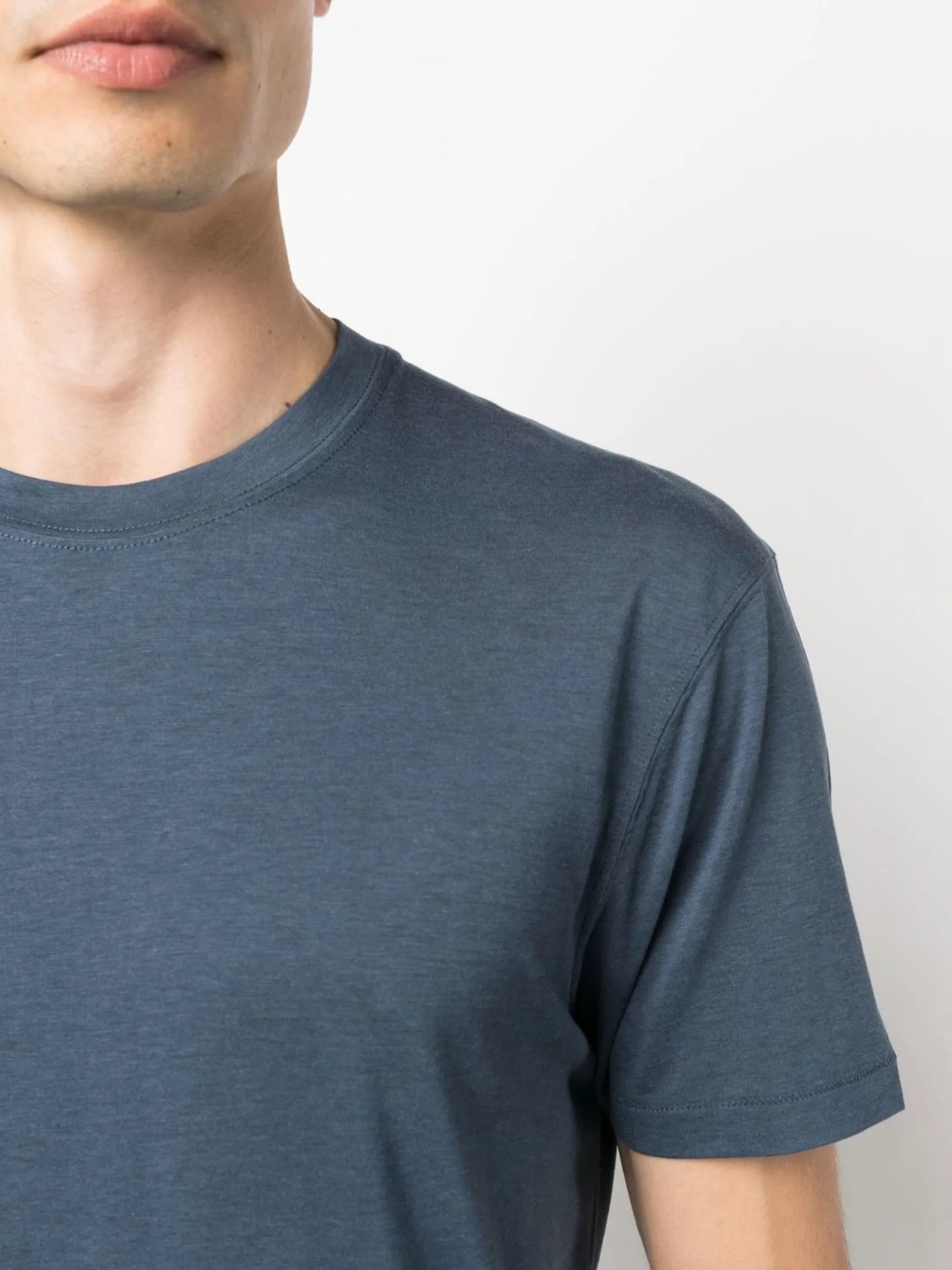round-neck short-sleeve T-shirt