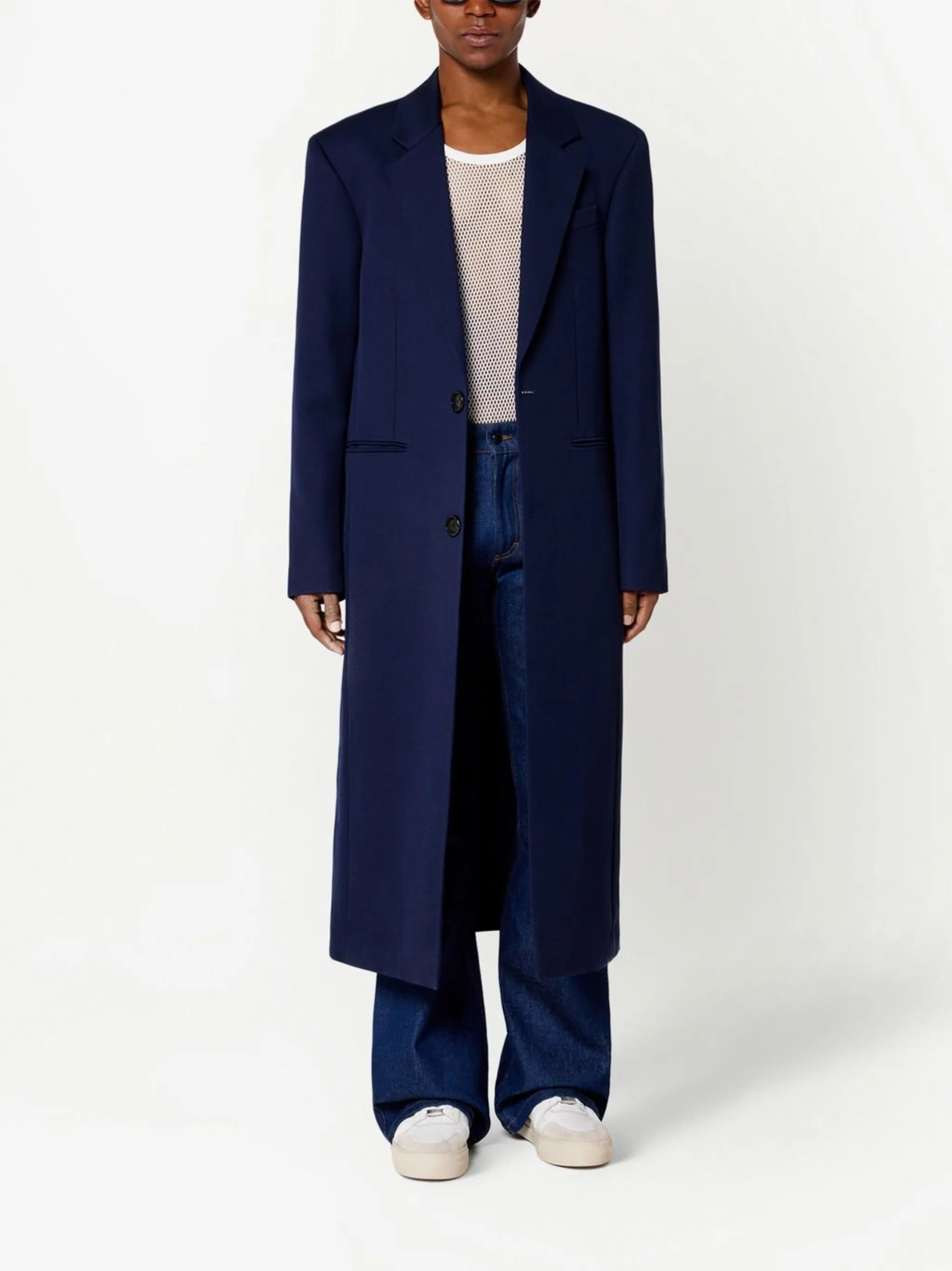 single-breasted tailored coat