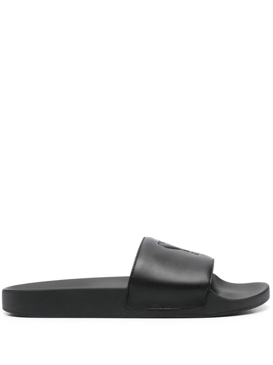 Ami de Coeur flat slides