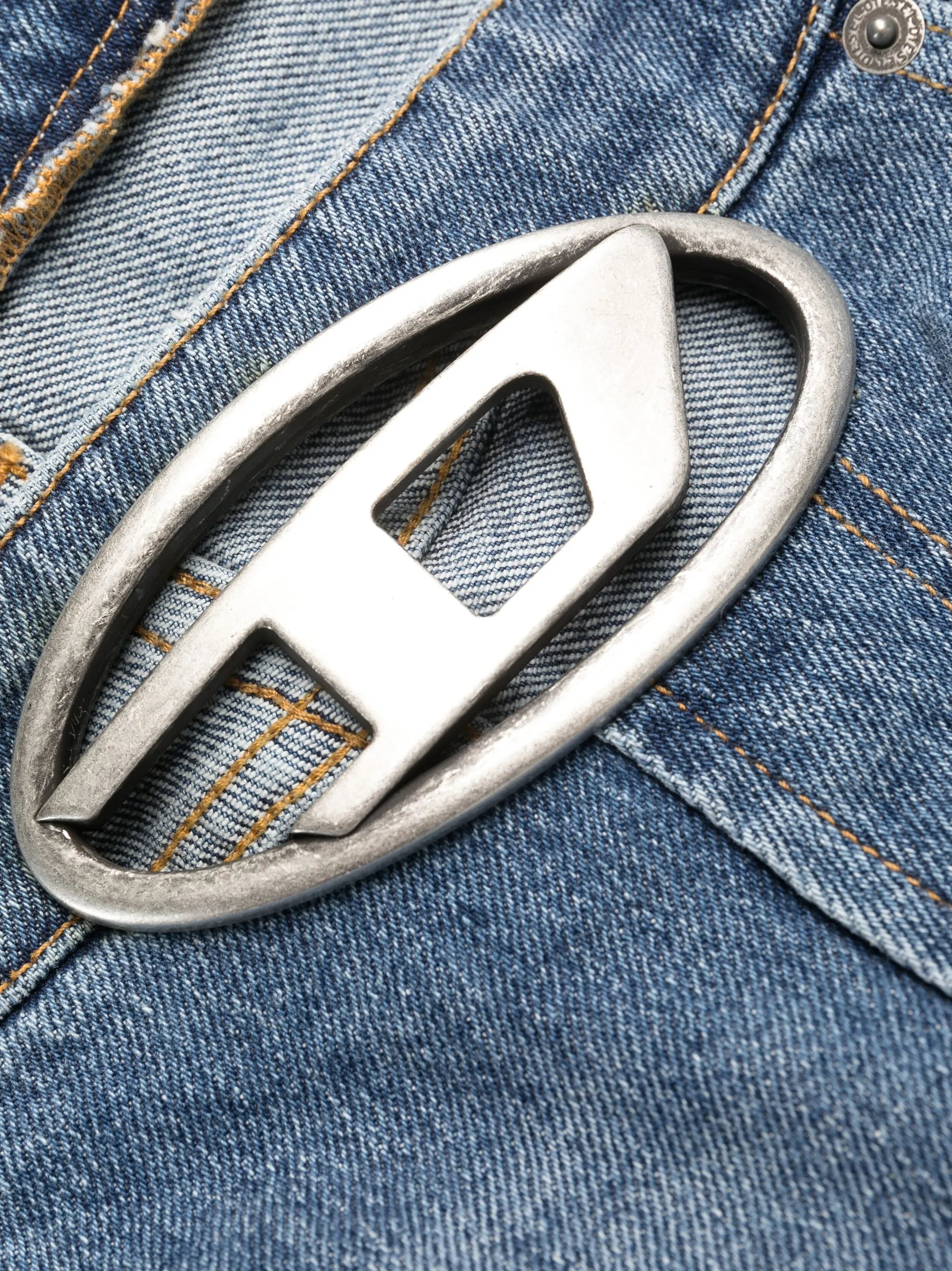 logo-plaque straight-leg jeans