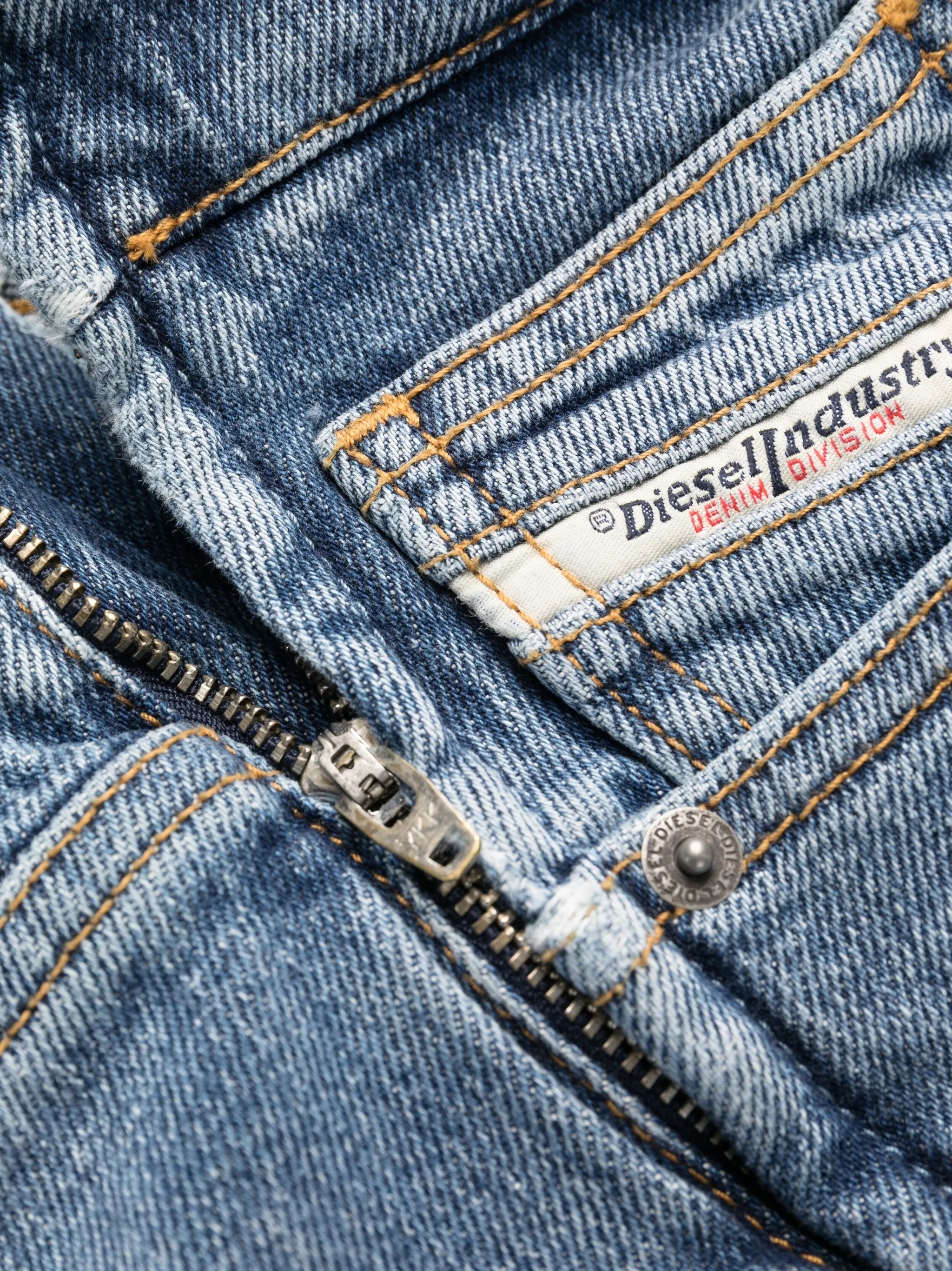 logo-plaque straight-leg jeans