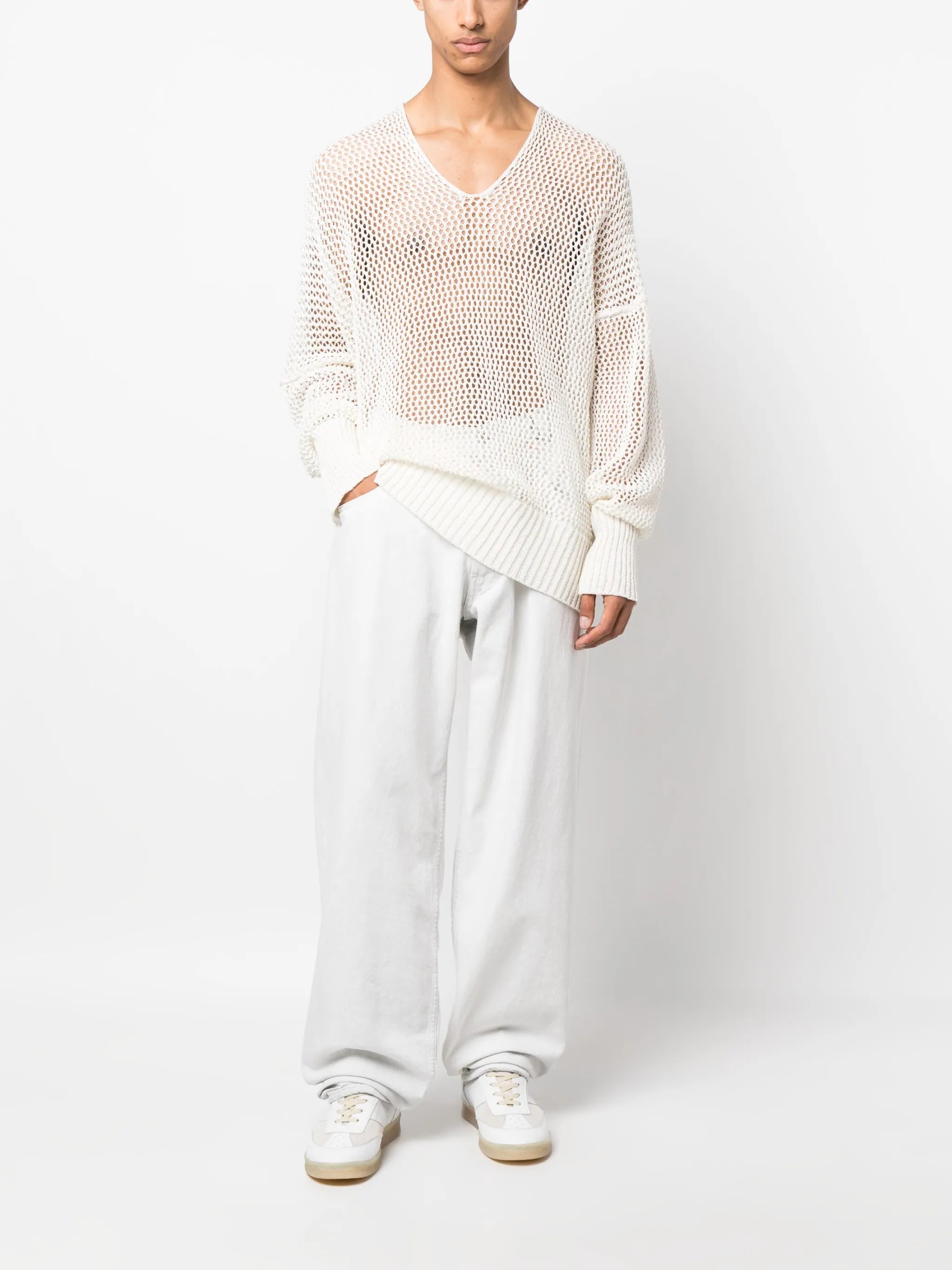 mid-rise straight-leg jeans