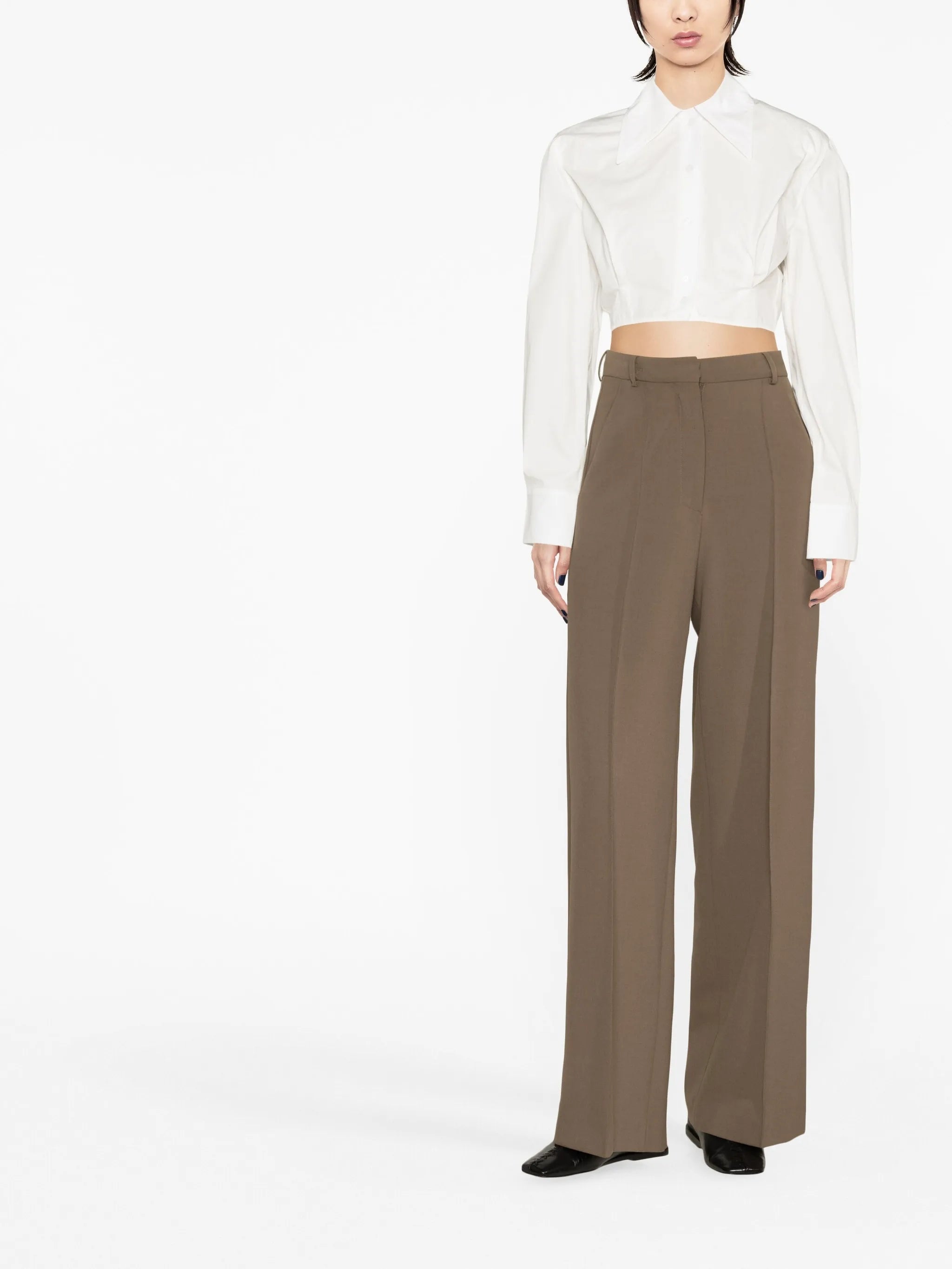 long-sleeved crop shirt
