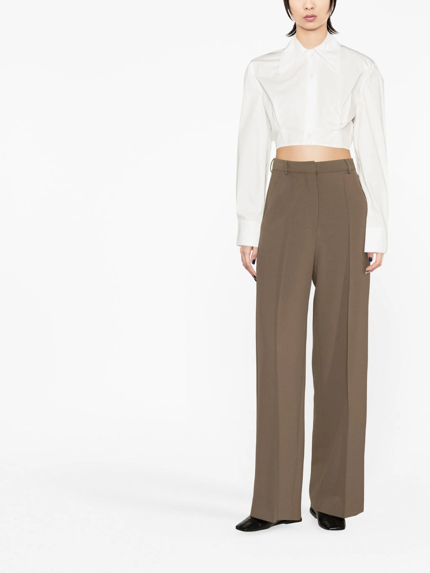 long-sleeved crop shirt