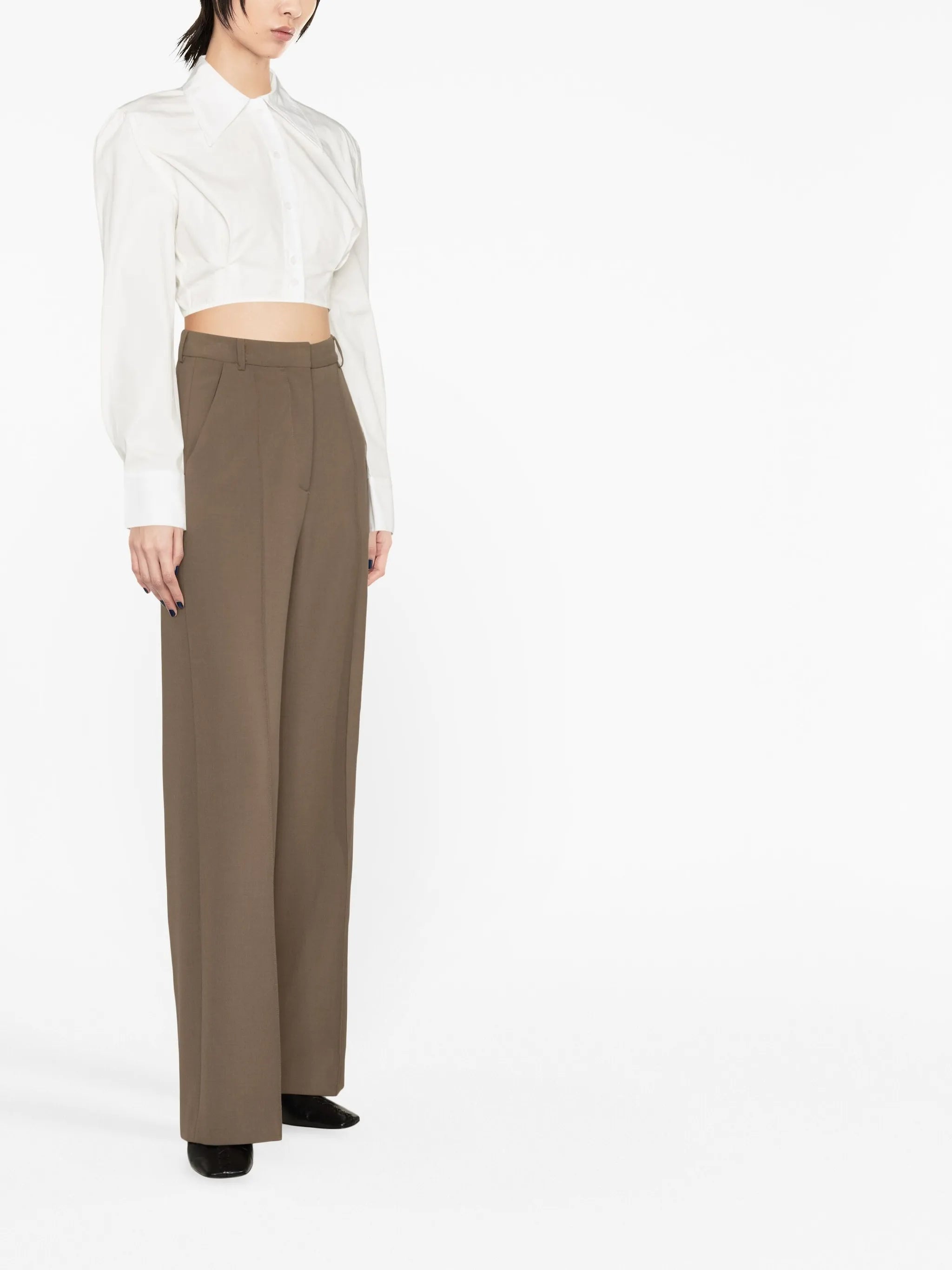 long-sleeved crop shirt