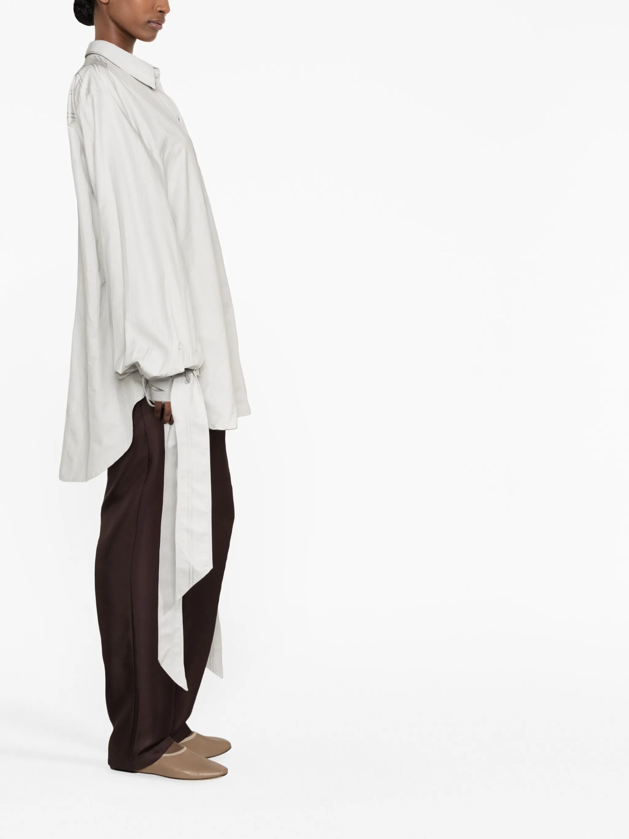 wide-sleeved pocket shirt