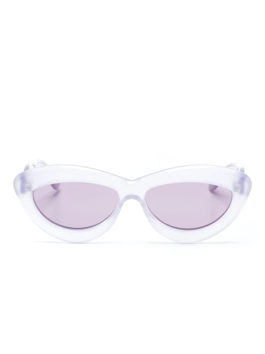 Curvy cat-eye sunglasses