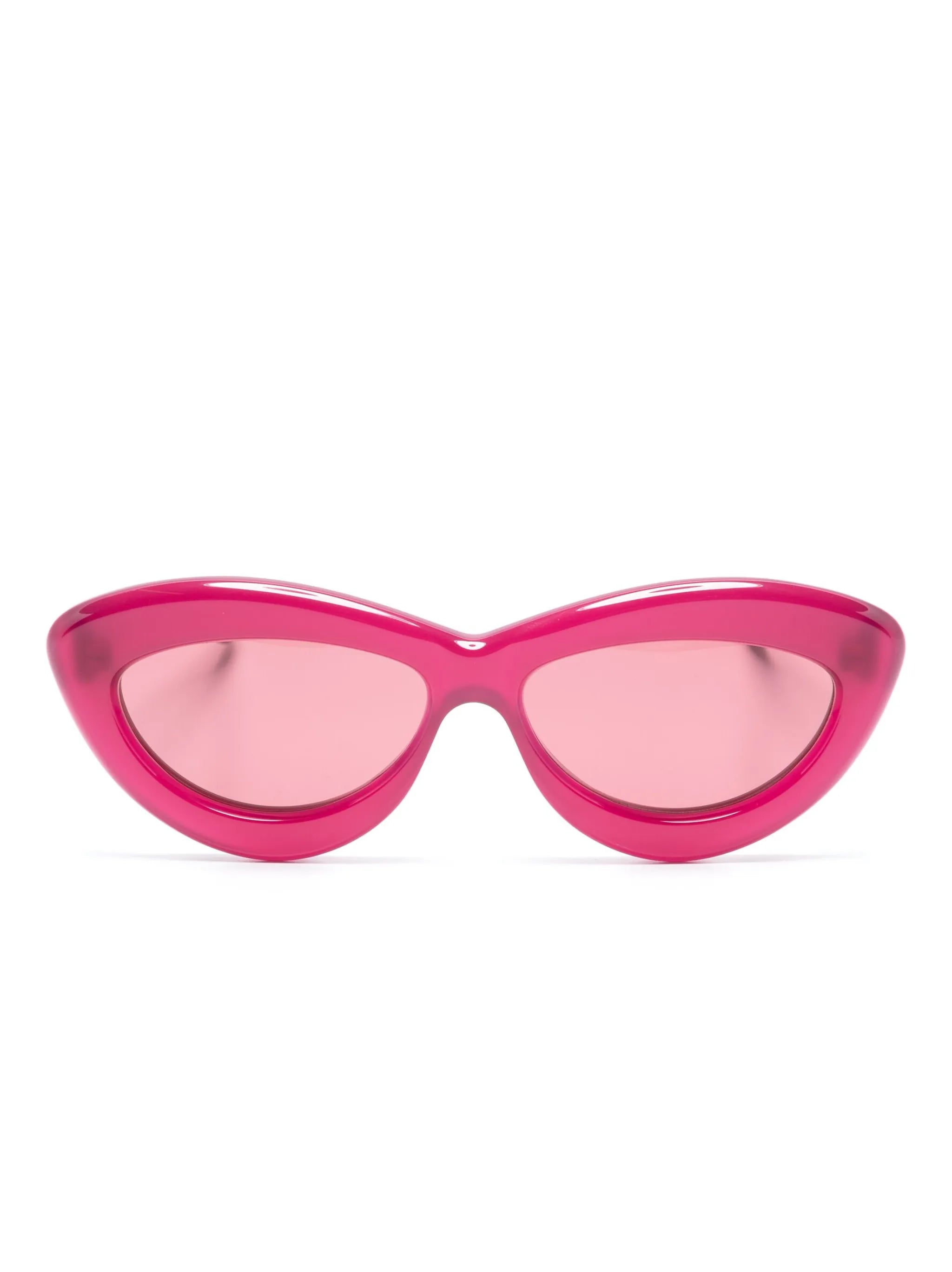 Curvy cat-eye sunglasses