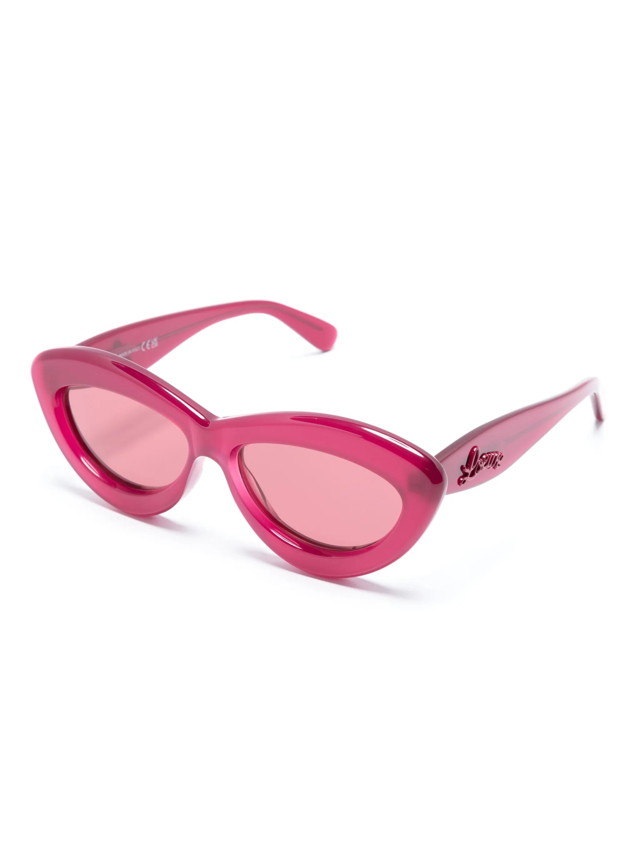 Curvy cat-eye sunglasses