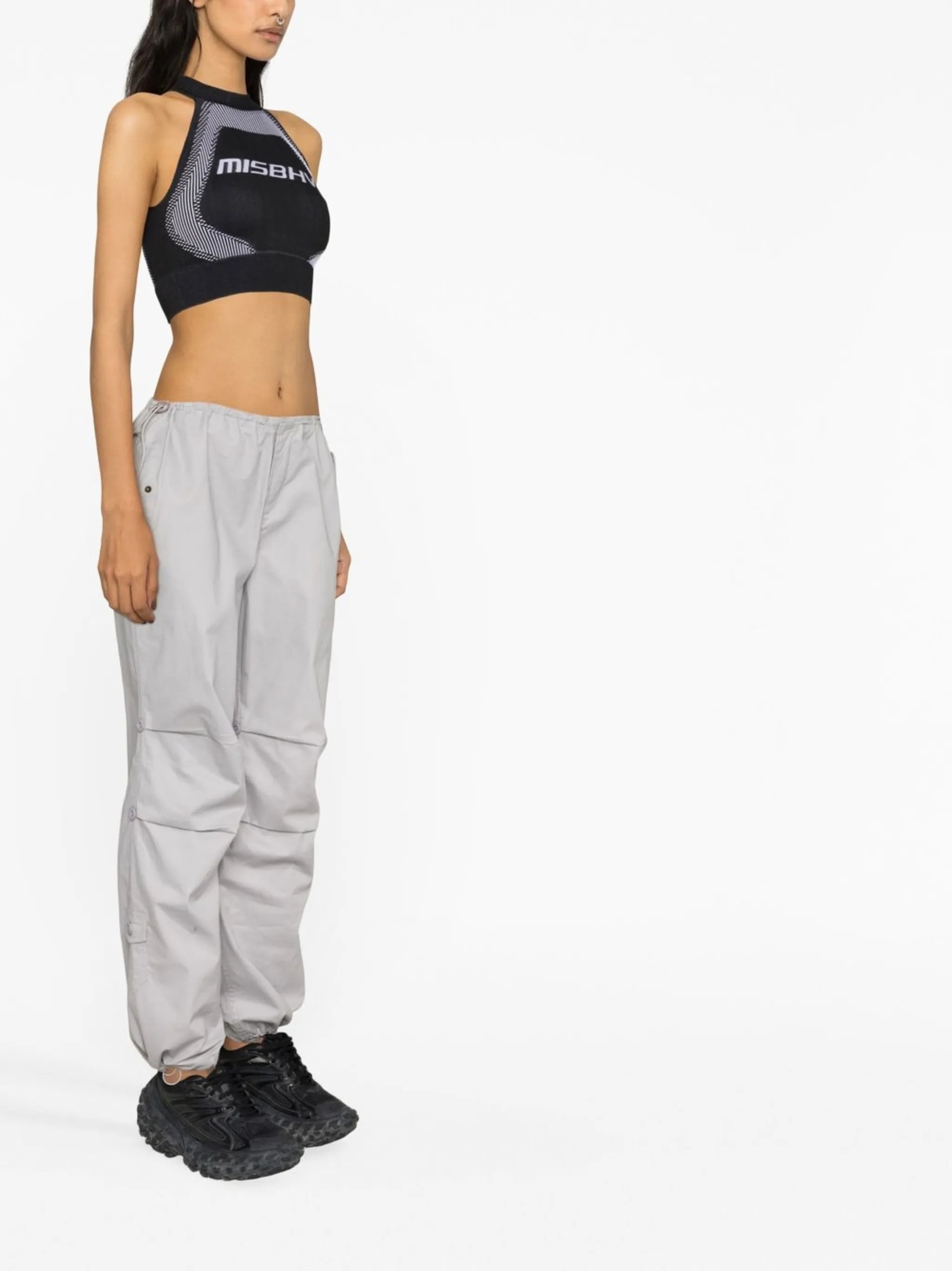 sleeveless cropped top