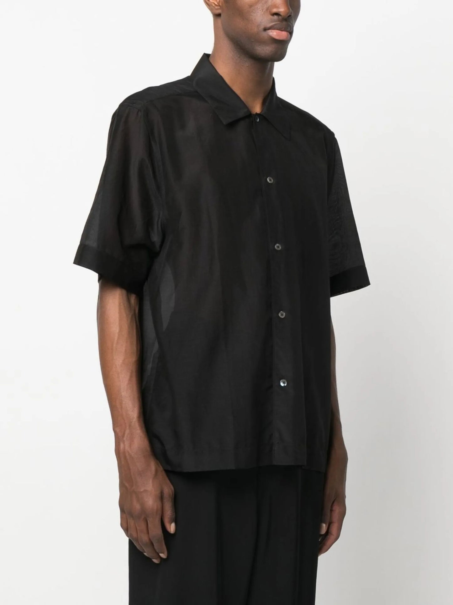 short-sleeved shirt