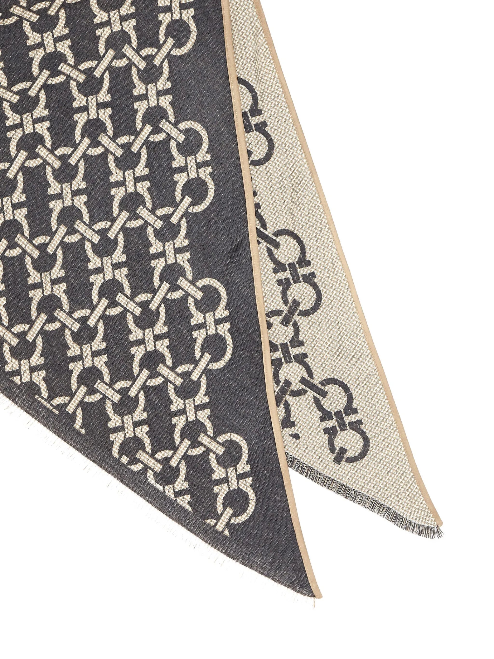 Gancini-print knitted scarf