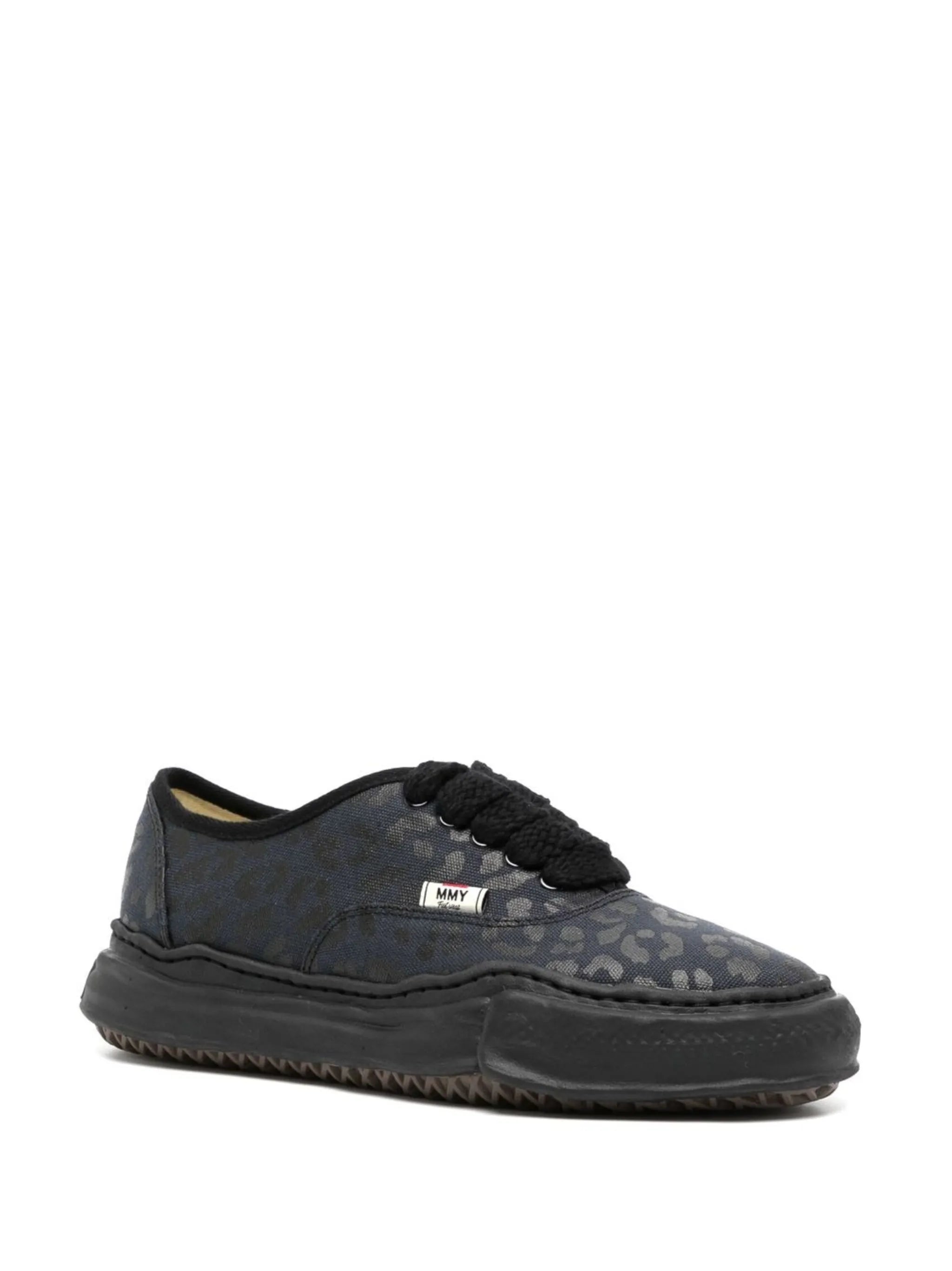 leopard-print low-top sneakers