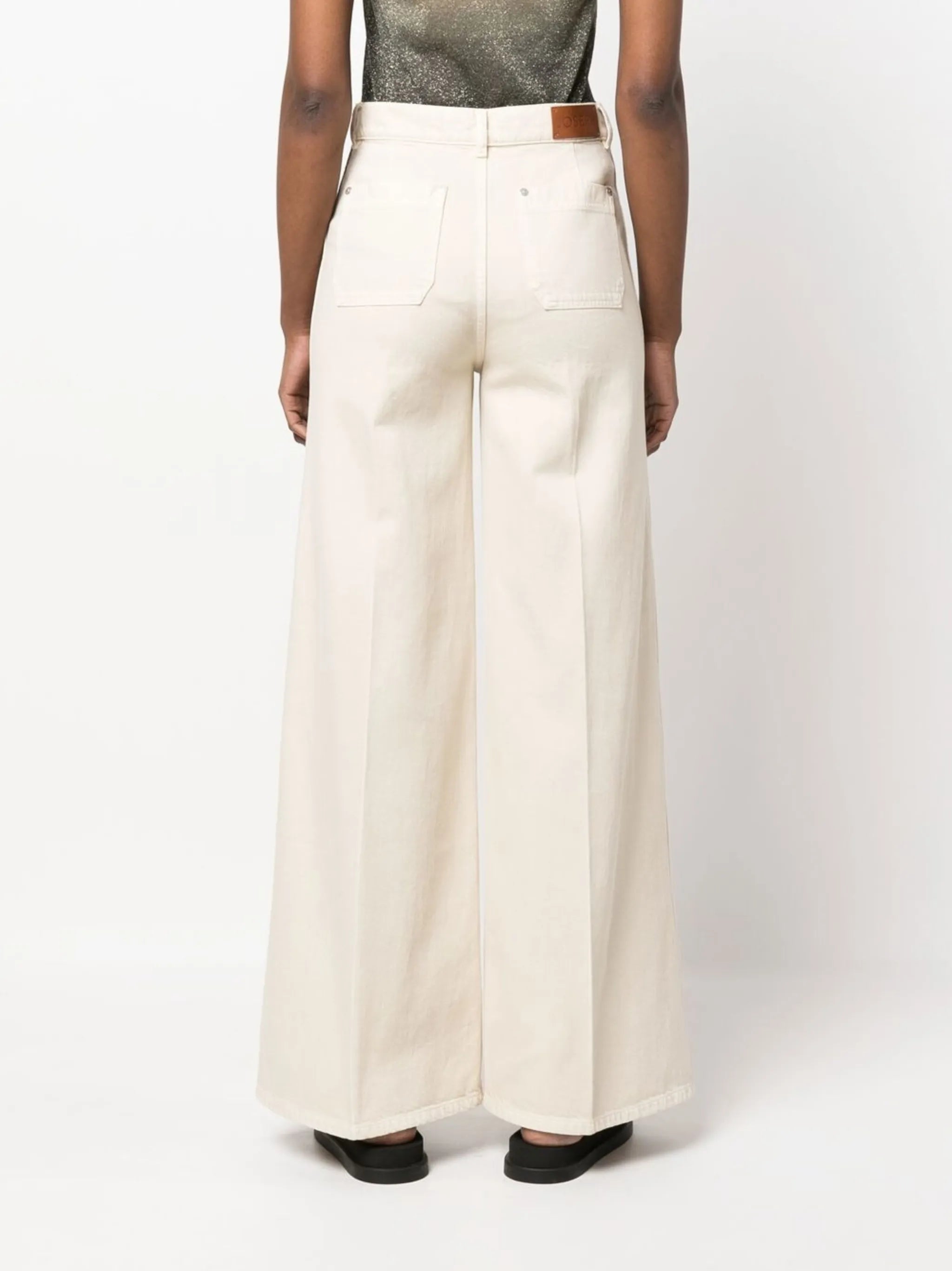wide-leg denim jeans