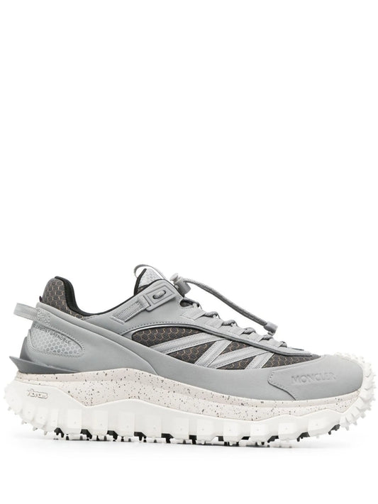 Trailgrip reflective low-top sneakers