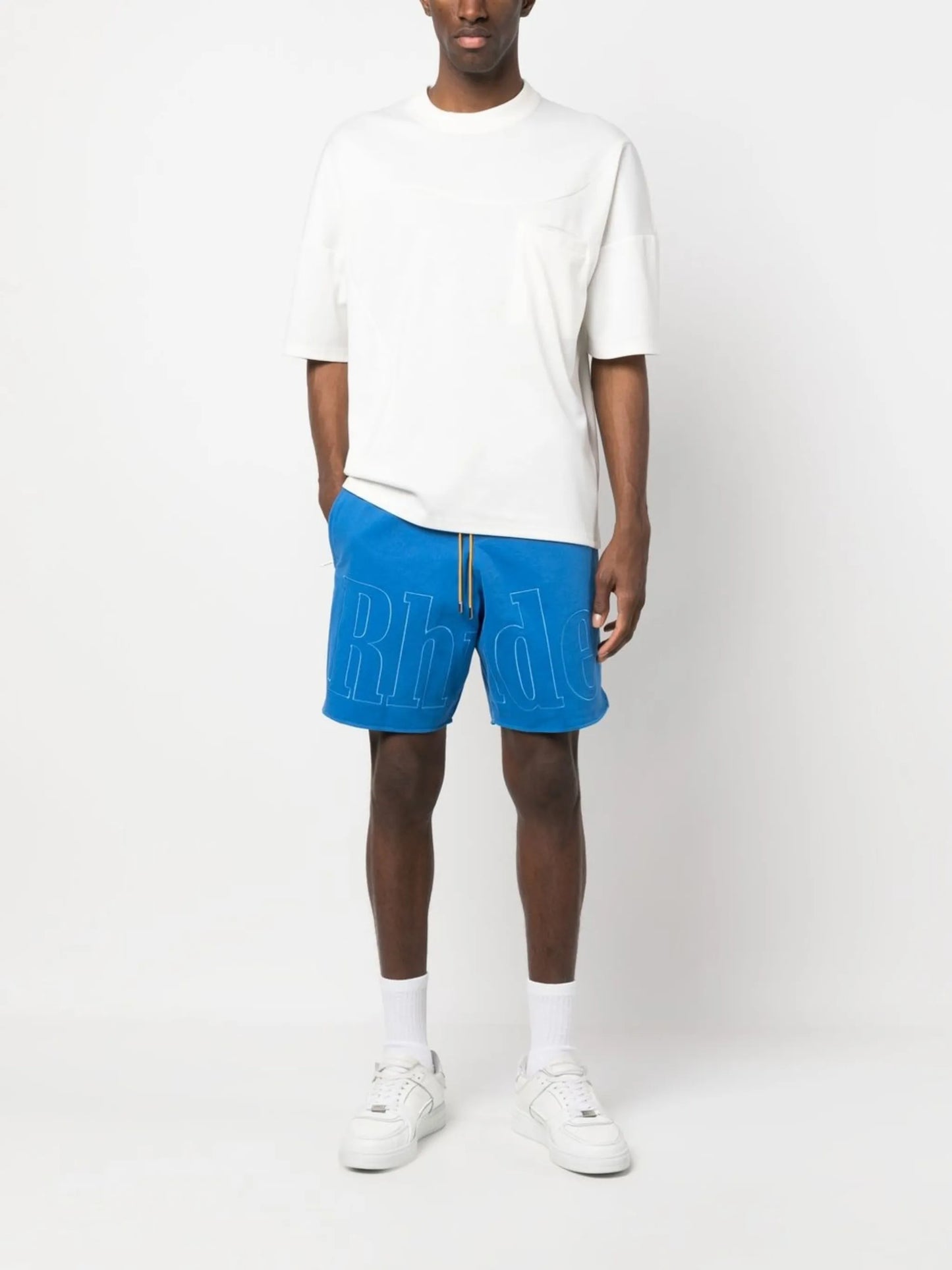 embroidered-logo drawstring shorts