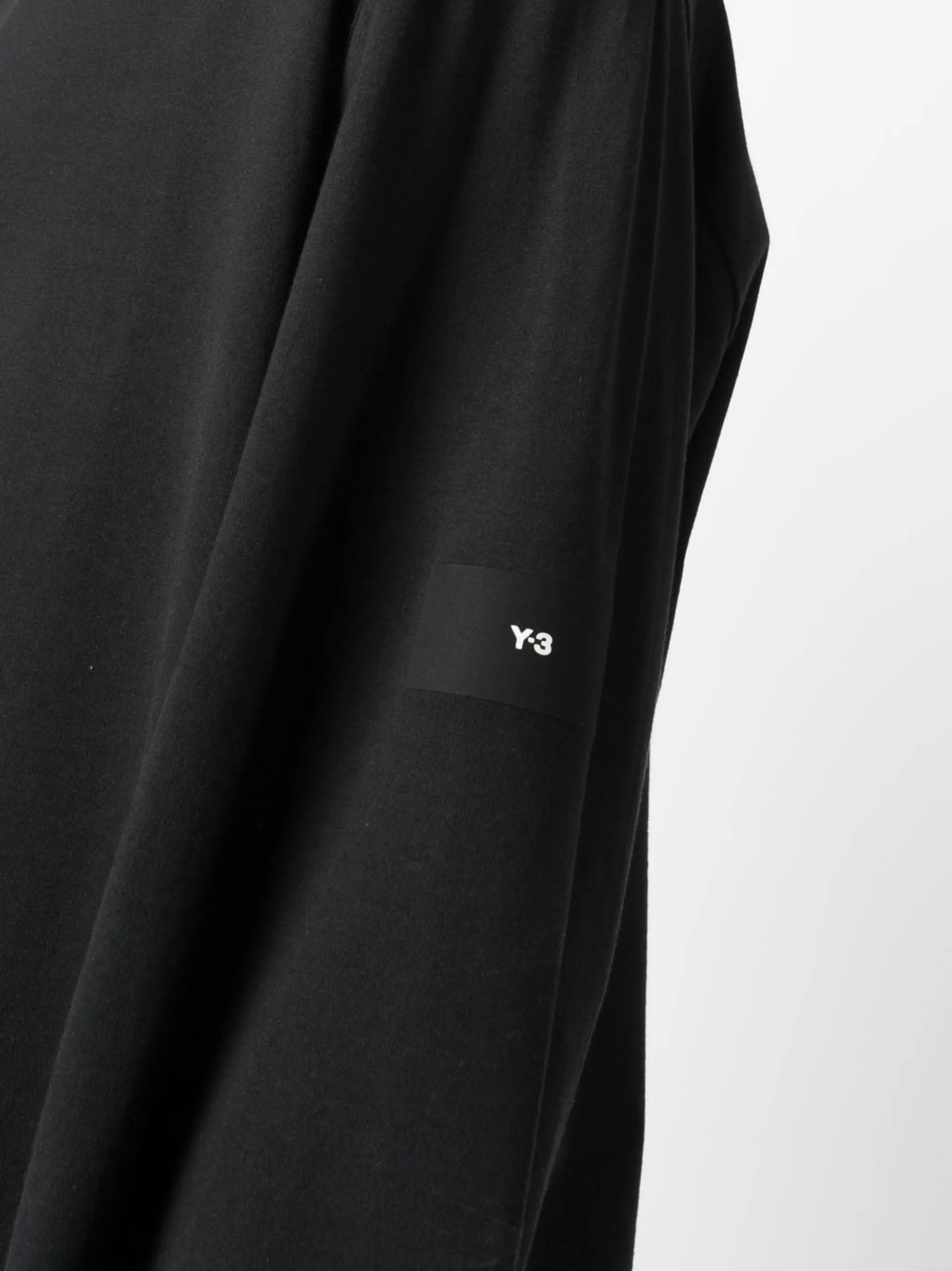 mock-neck long-sleeved cotton T-shirt