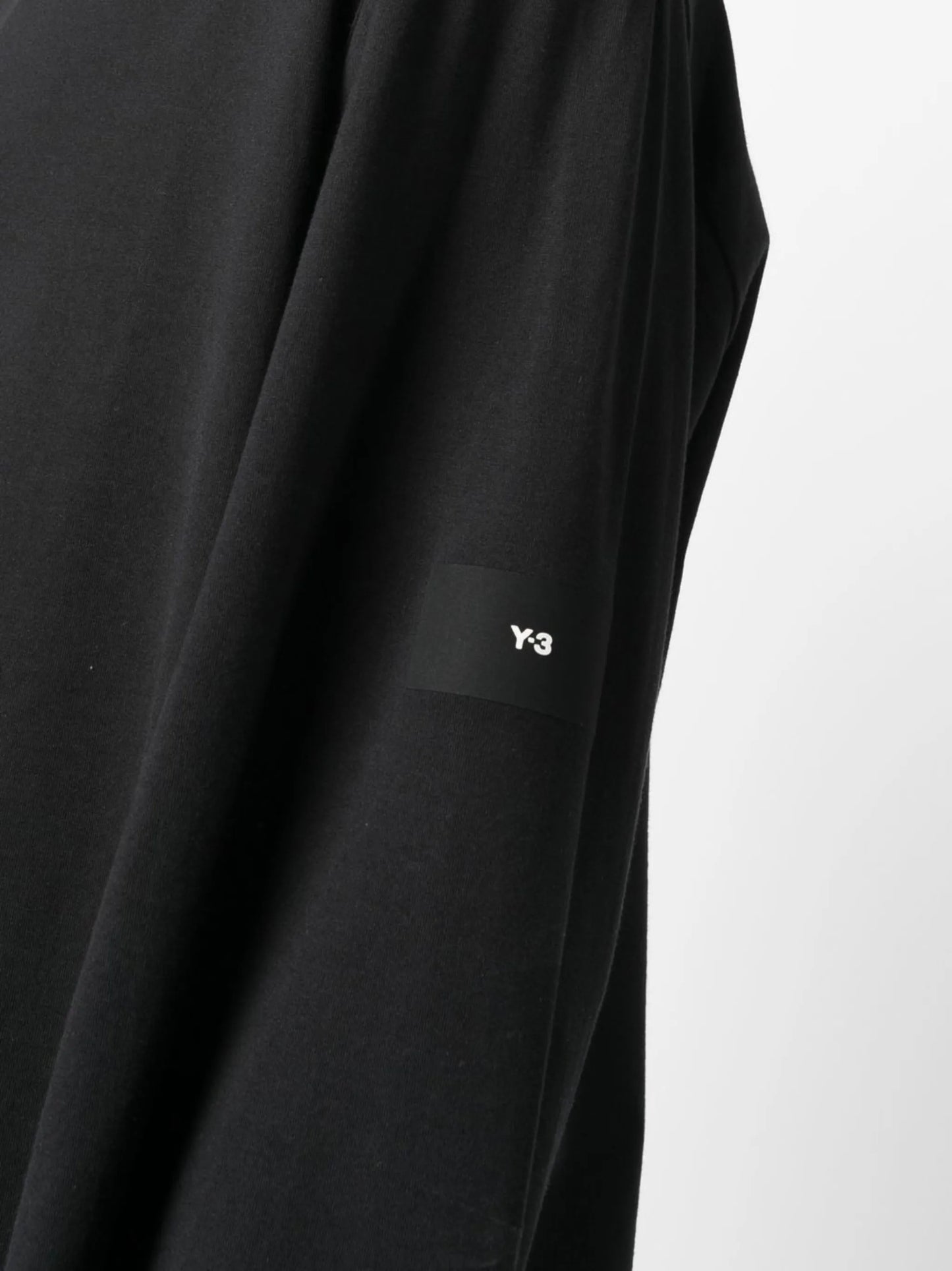 mock-neck long-sleeved cotton T-shirt