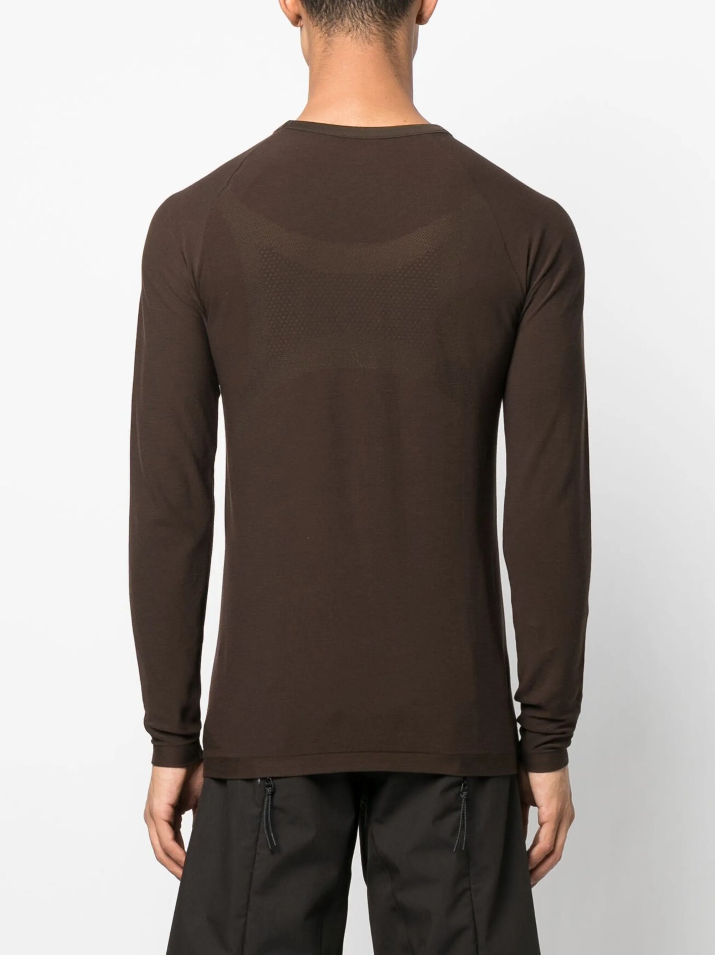 seamless long-sleeve T-shirt