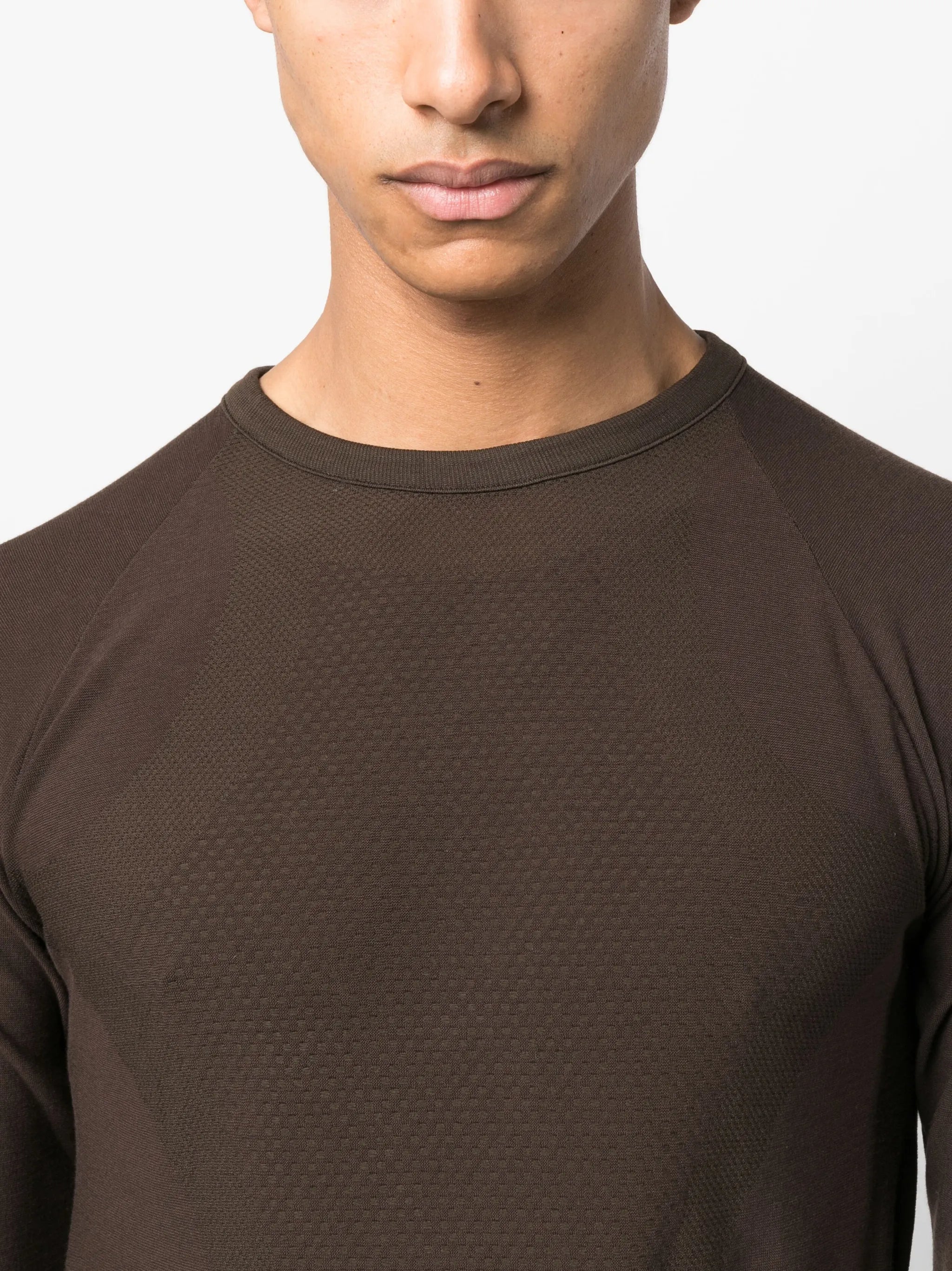 seamless long-sleeve T-shirt
