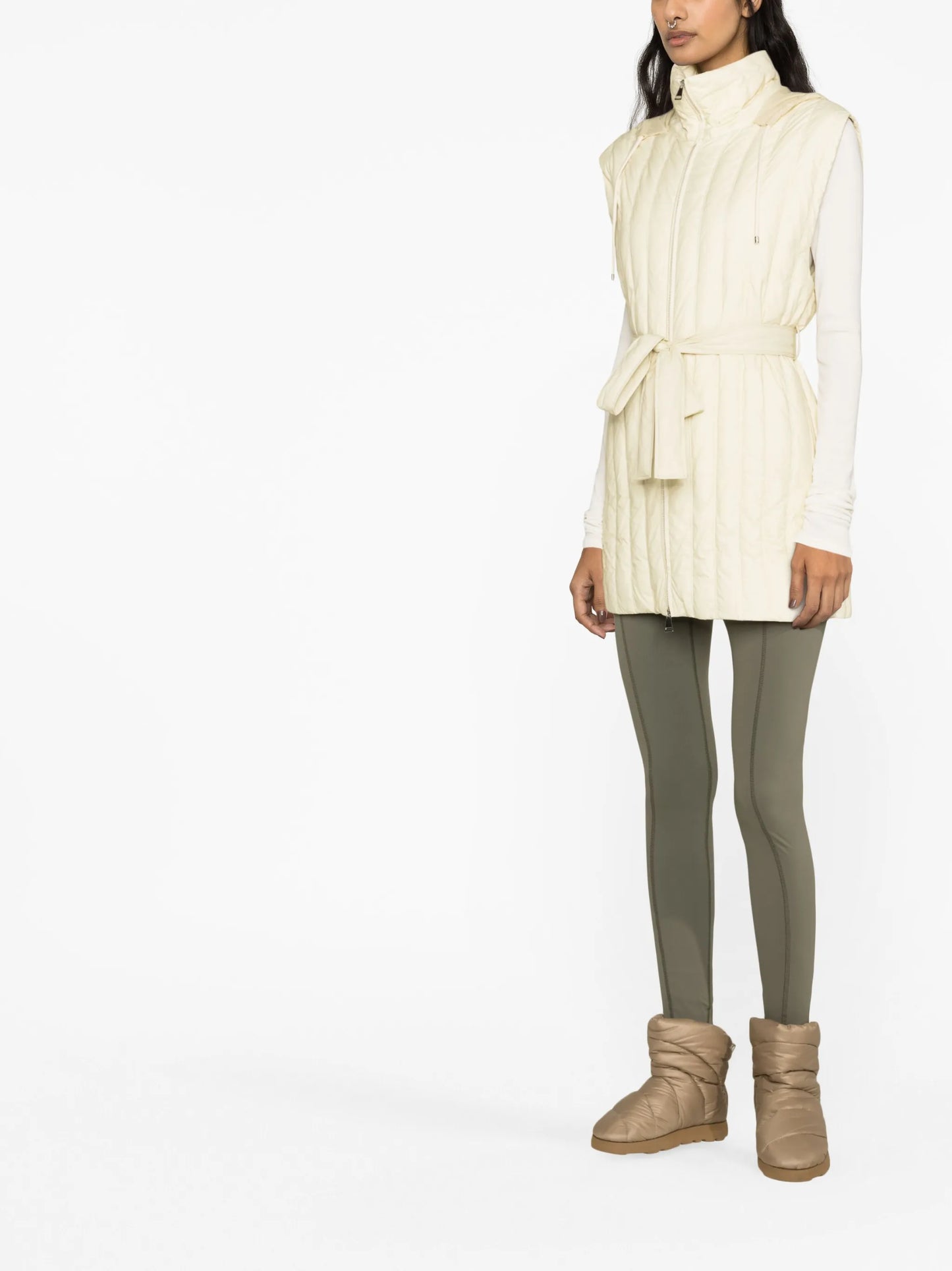 detachable-sleeve quilted jacket