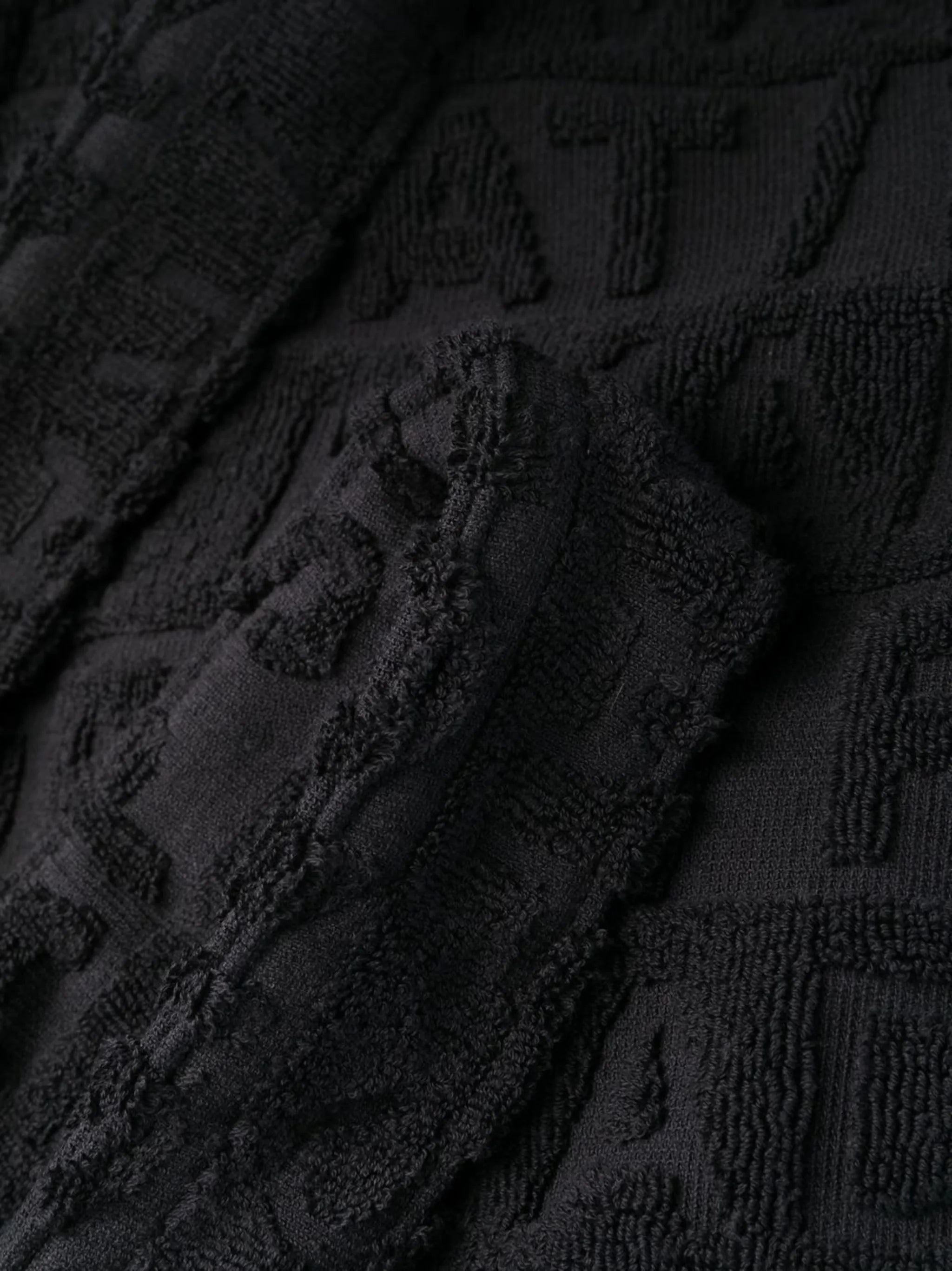 x Raf embossed-logo bathrobe