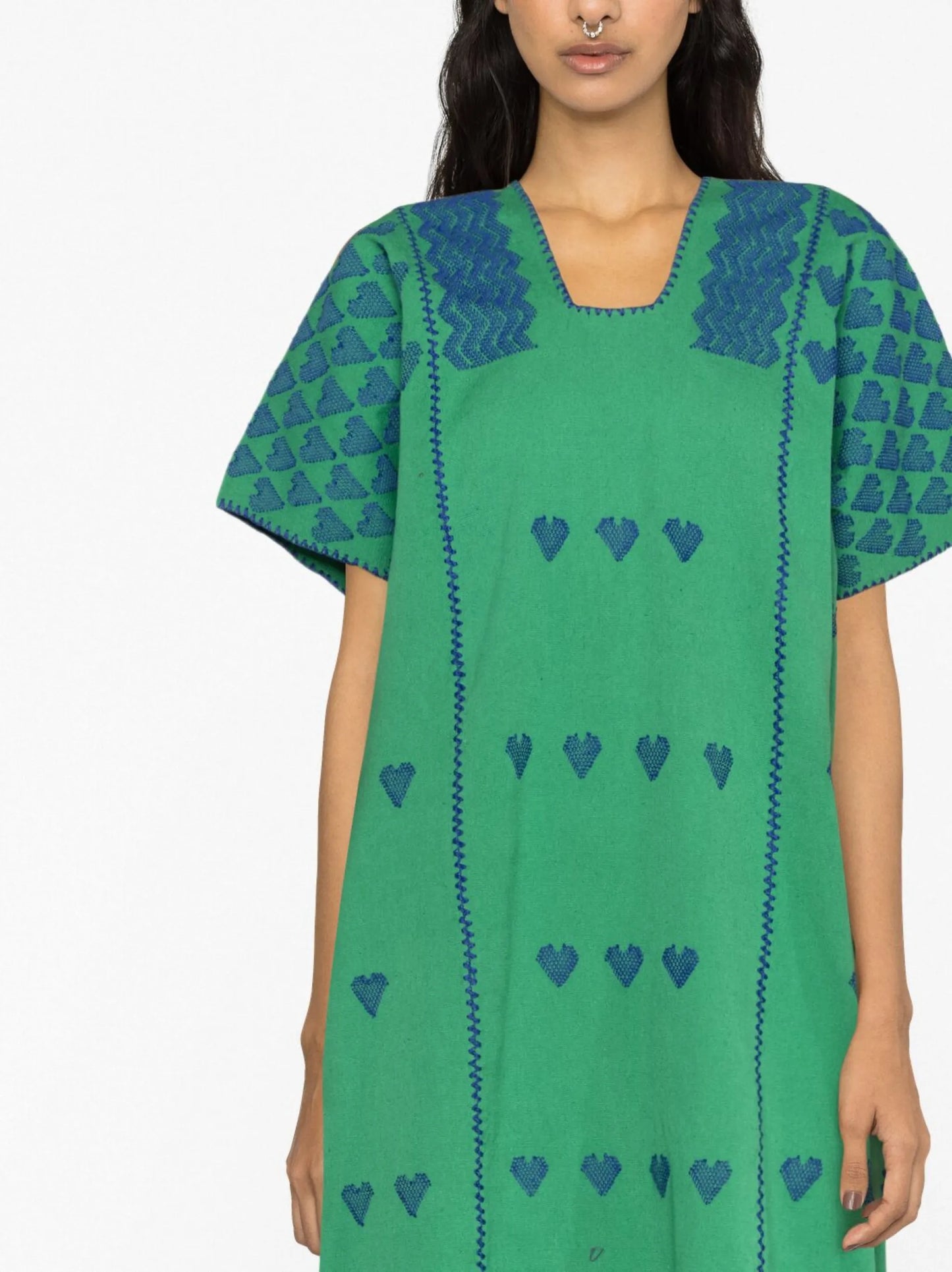 heart-embroidered kaftan dress