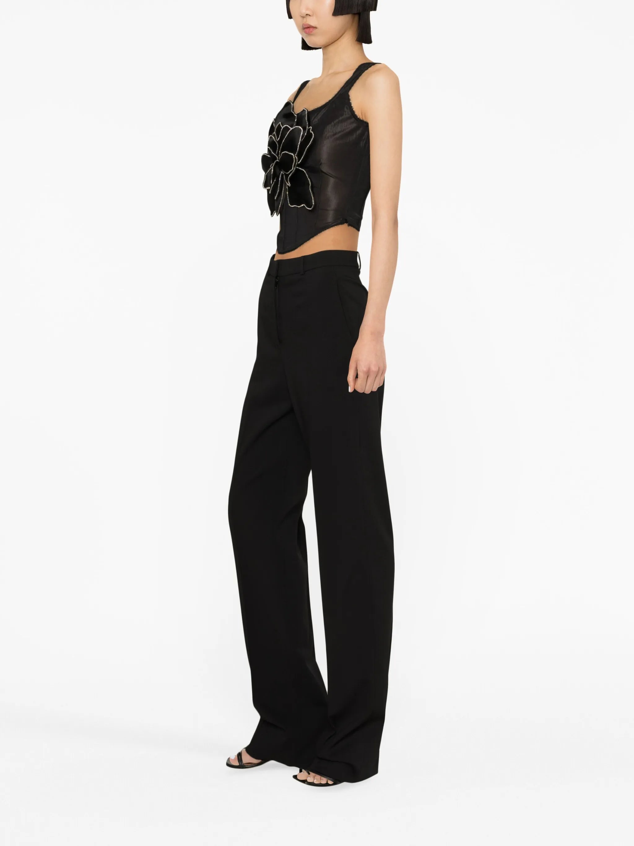 pressed-crease tailored-cut trousers