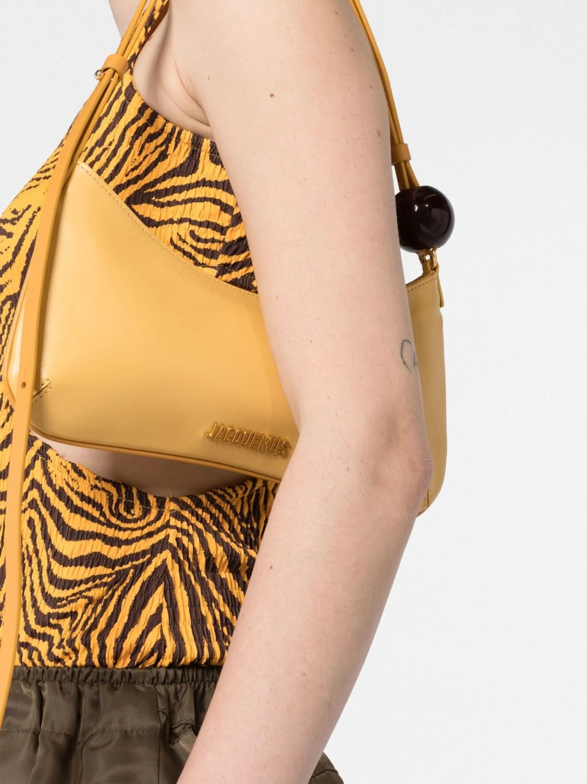 Le Bisou Perle shoulder bag