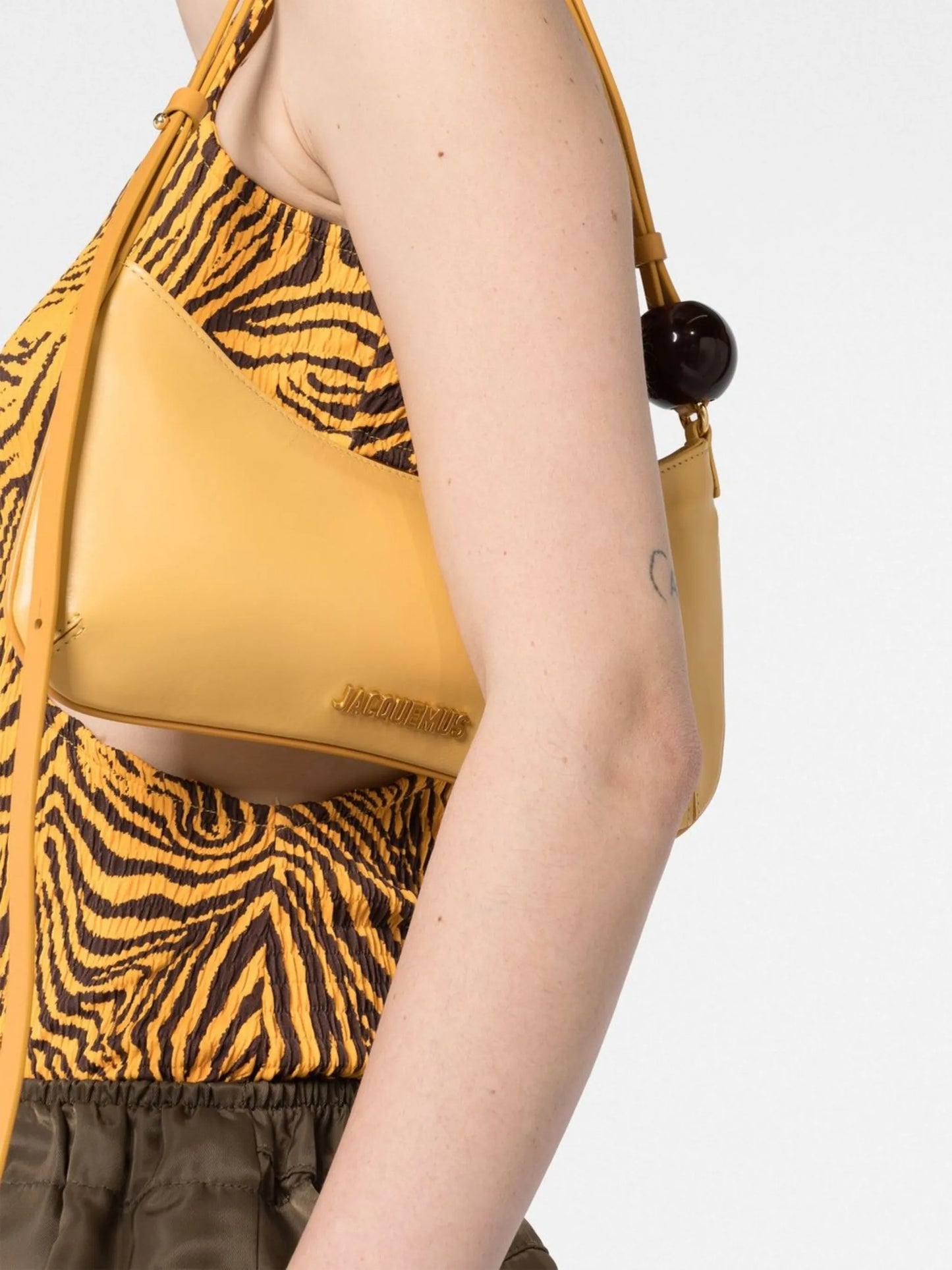 Le Bisou Perle shoulder bag