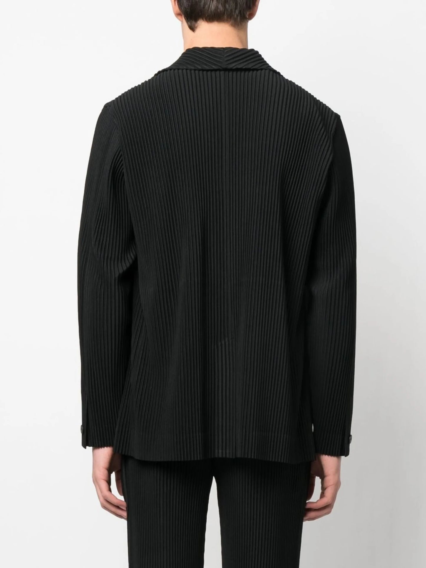 single-breasted suit jacket