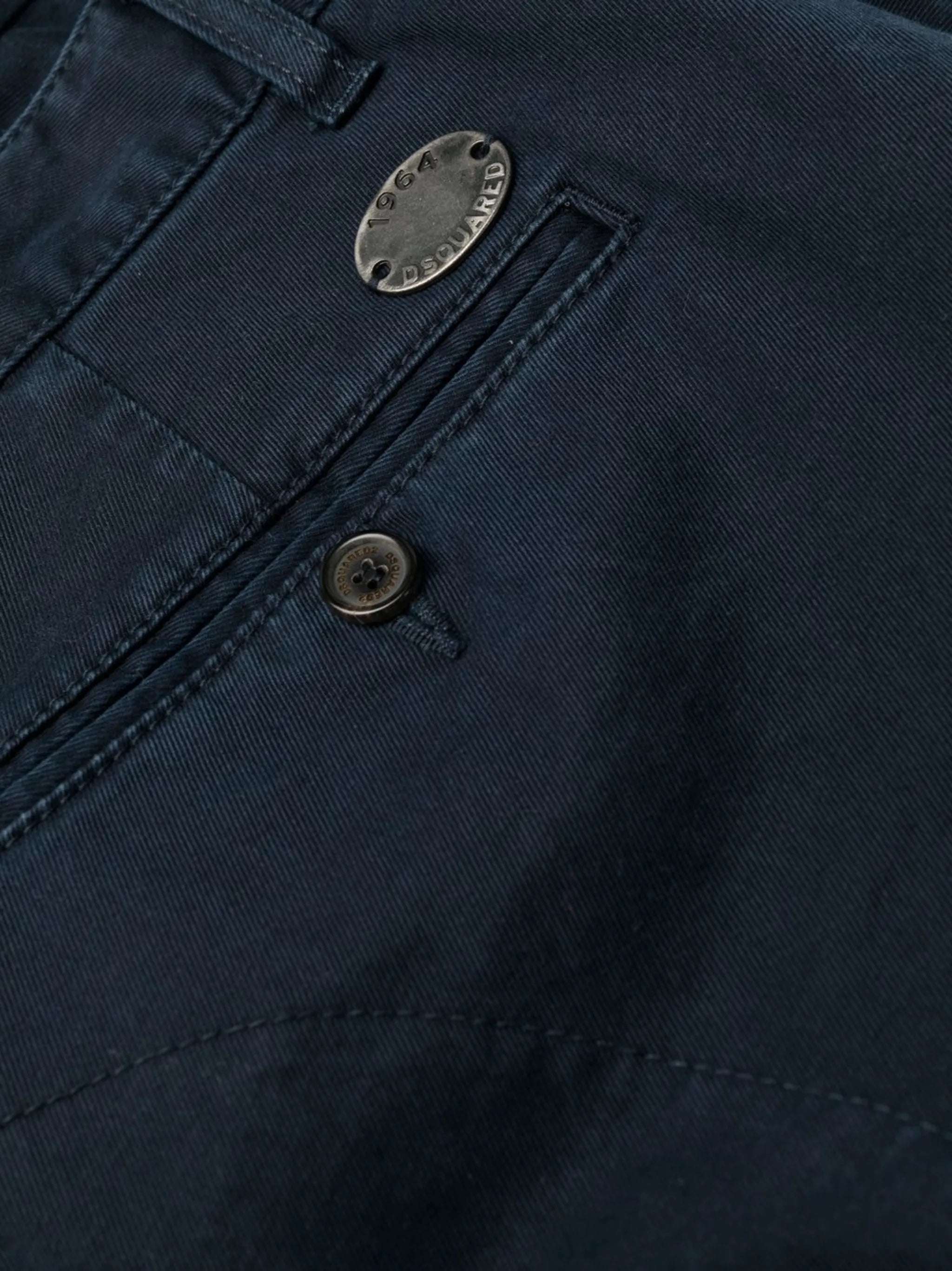 slim-cut cargo trousers