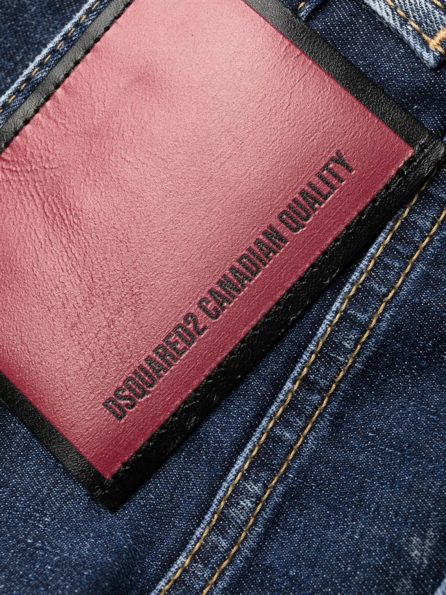 slim-fit distressed-effect jeans