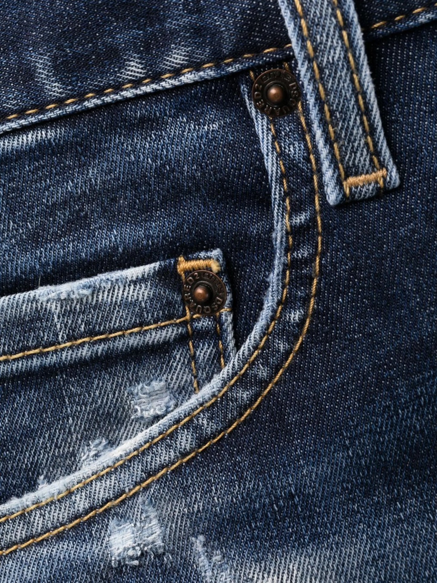 slim-fit distressed-effect jeans