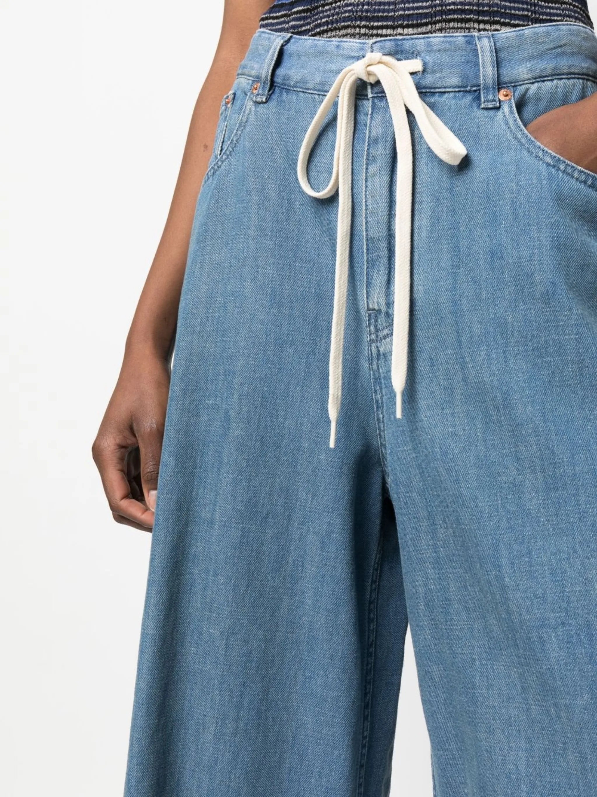 drawstring-waist wide-leg trousers