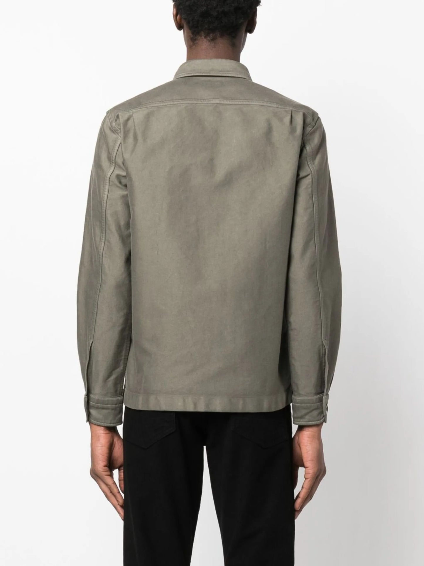 long-sleeve button-fastening shirt