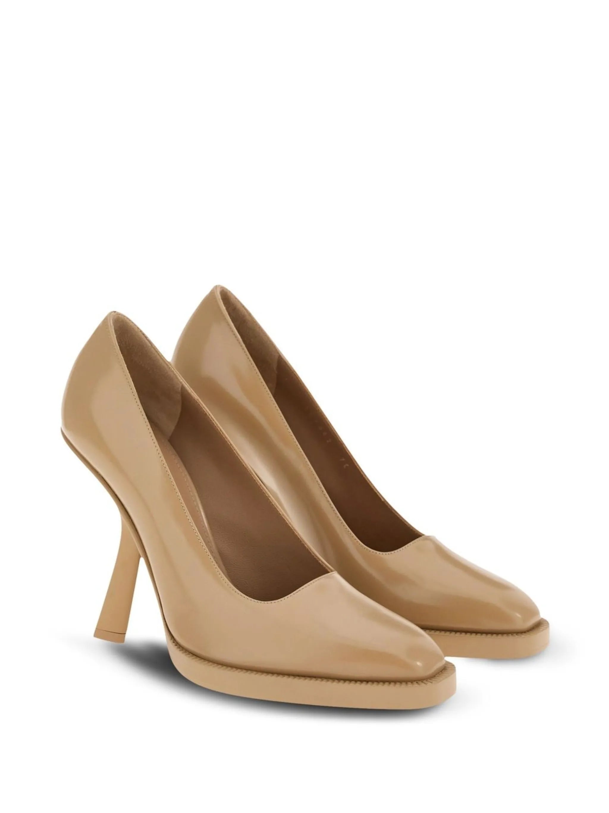shaped-high-heel pumps