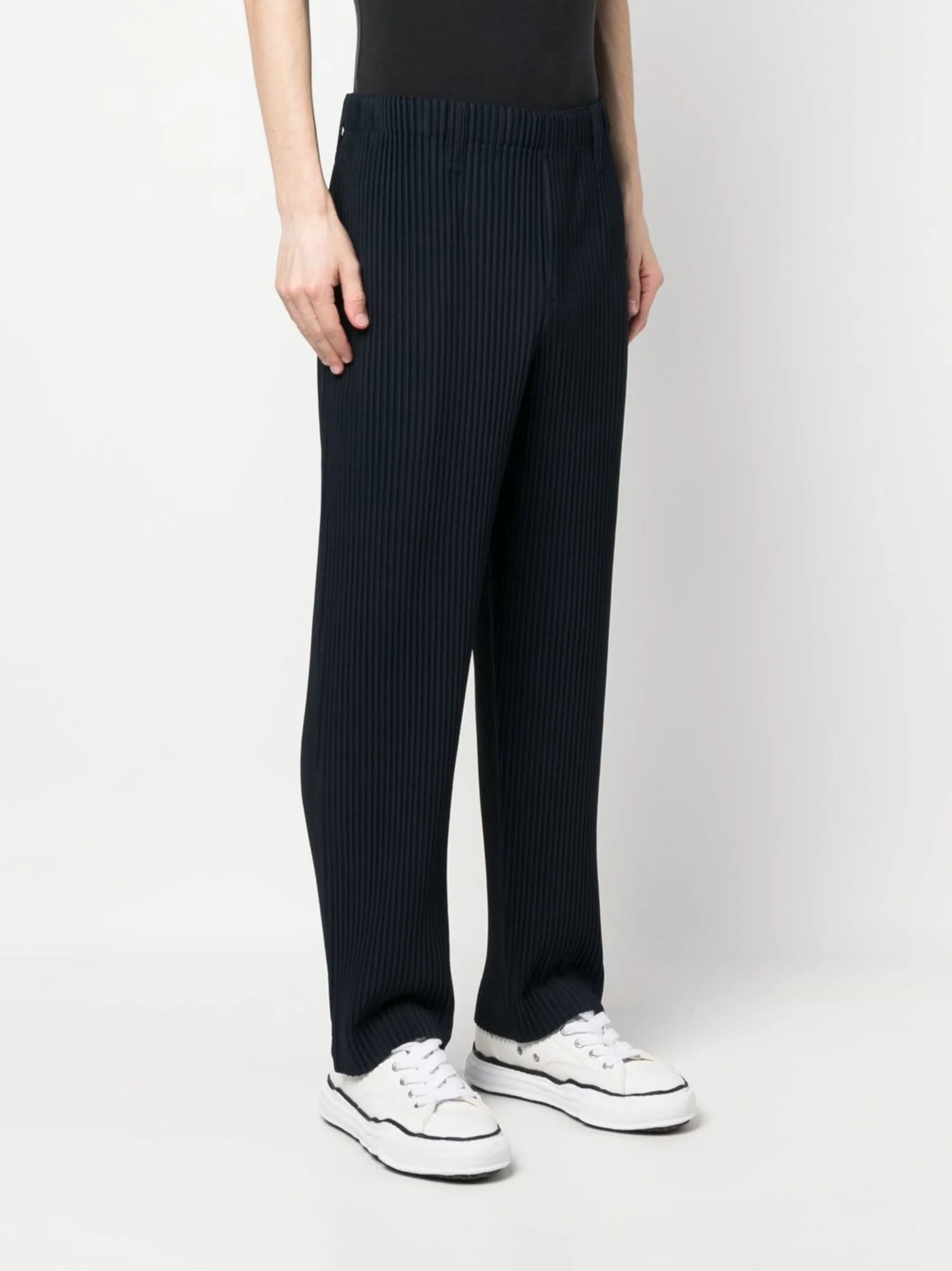 straight leg trousers