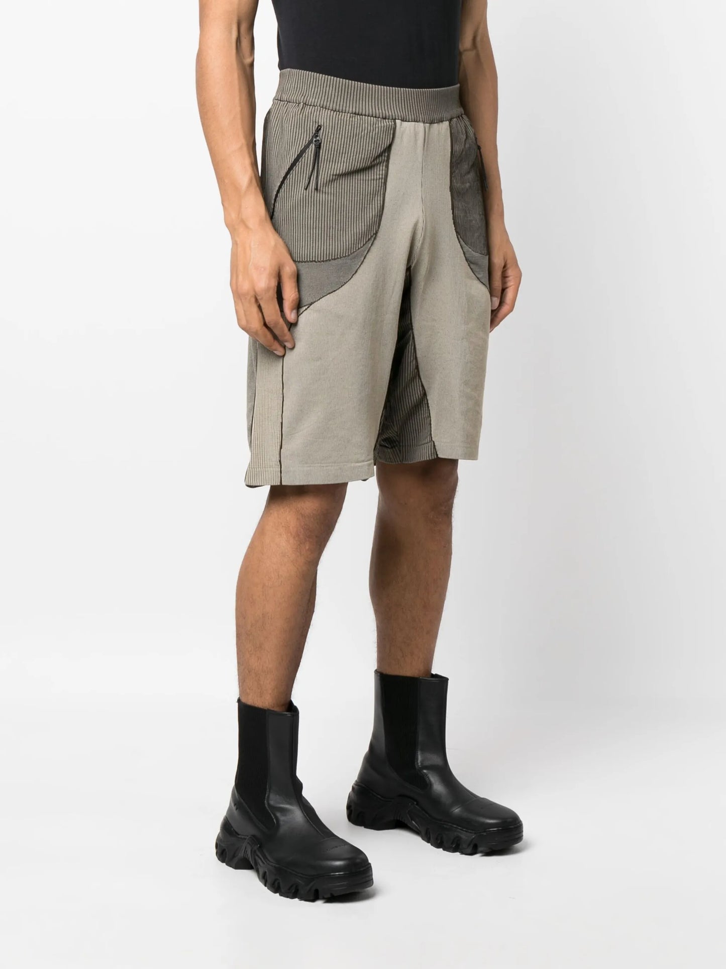 knee-length ribbed track shorts