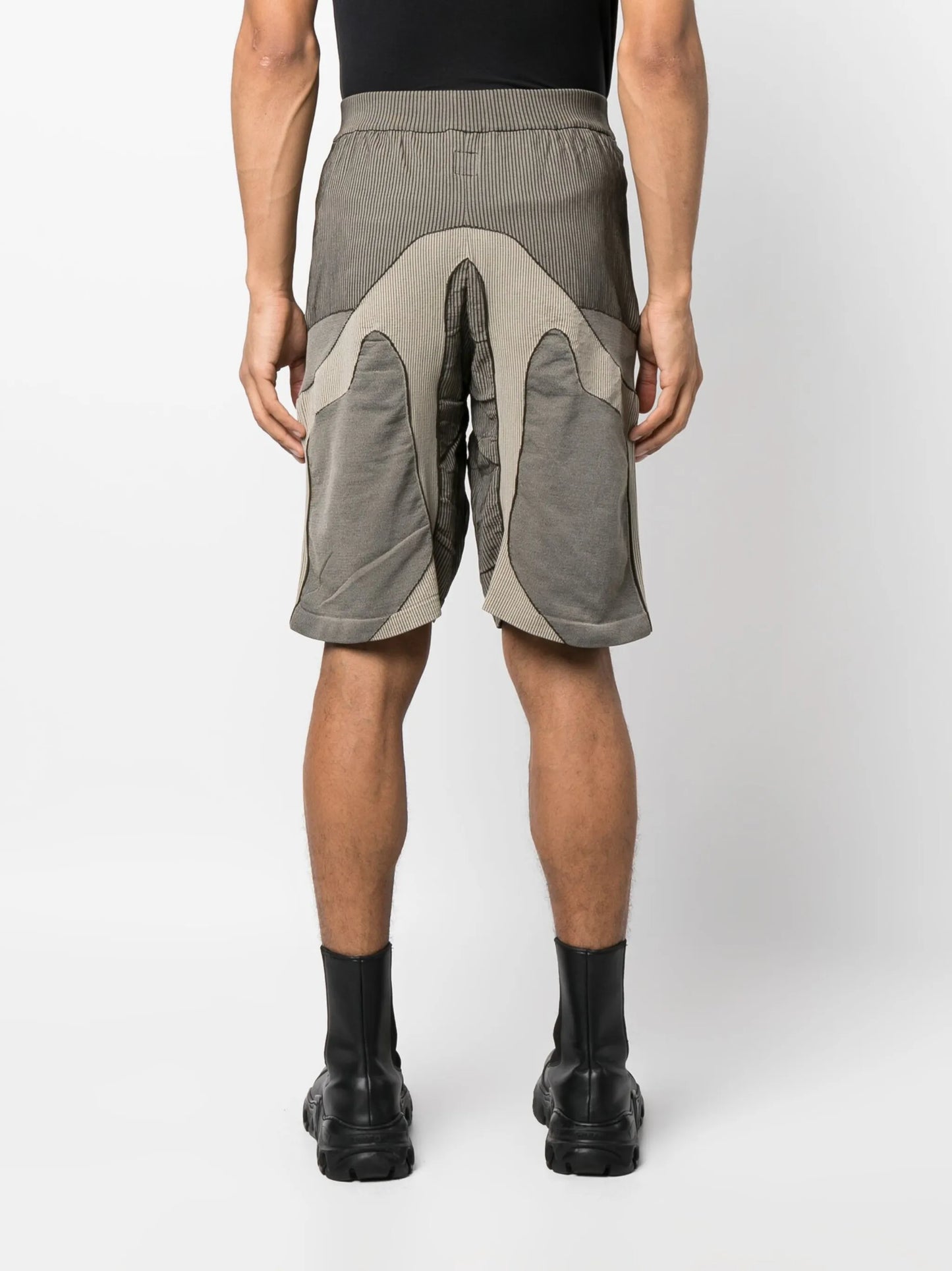 knee-length ribbed track shorts