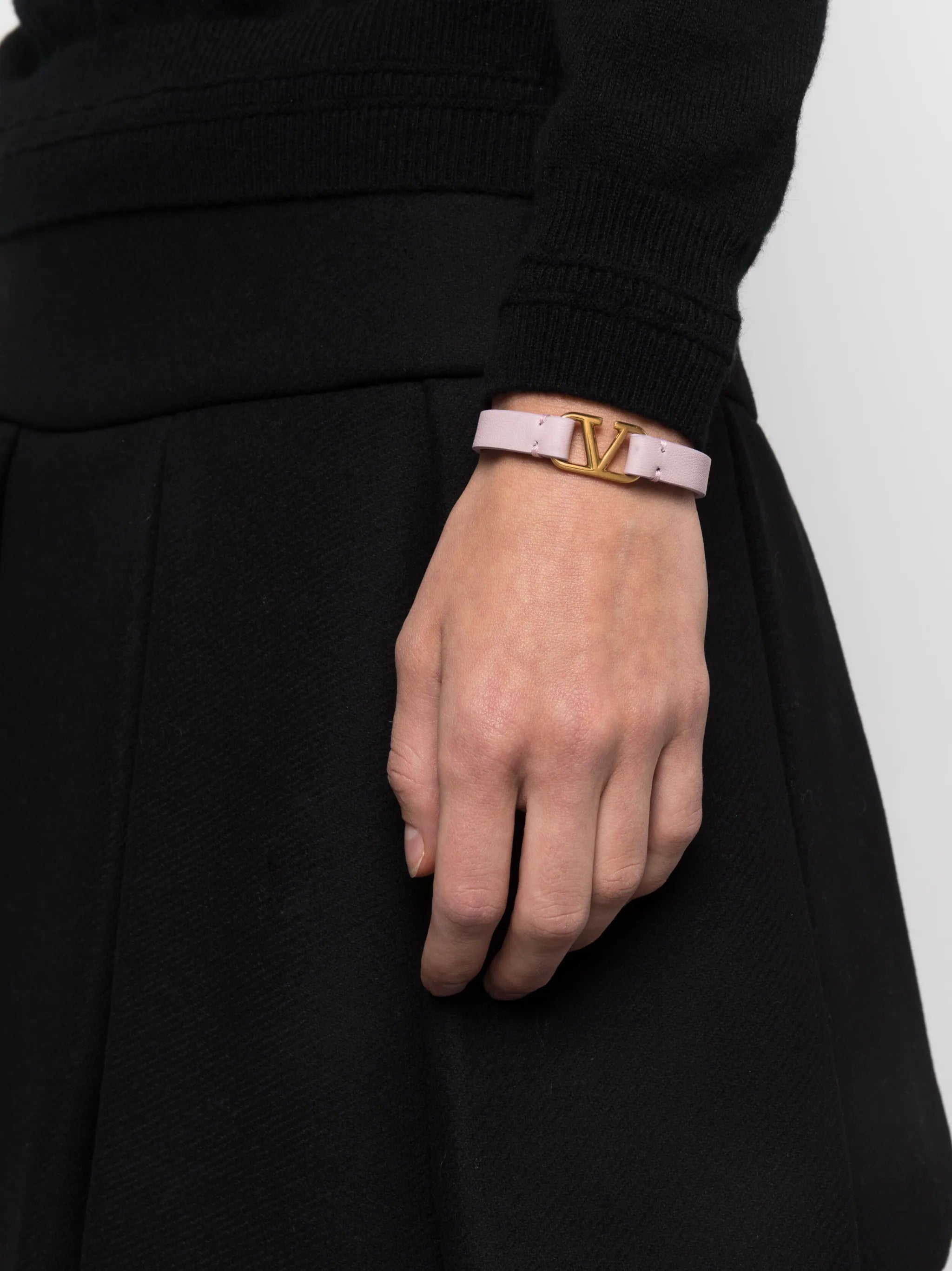 VLogo Signature leather bracelet