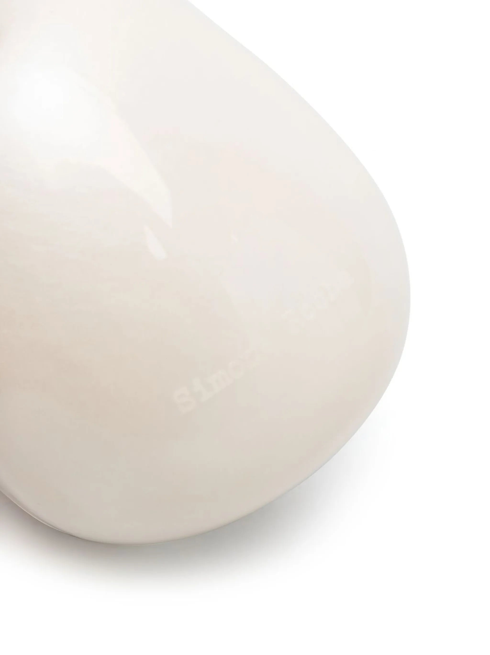Egg pearl tote bag