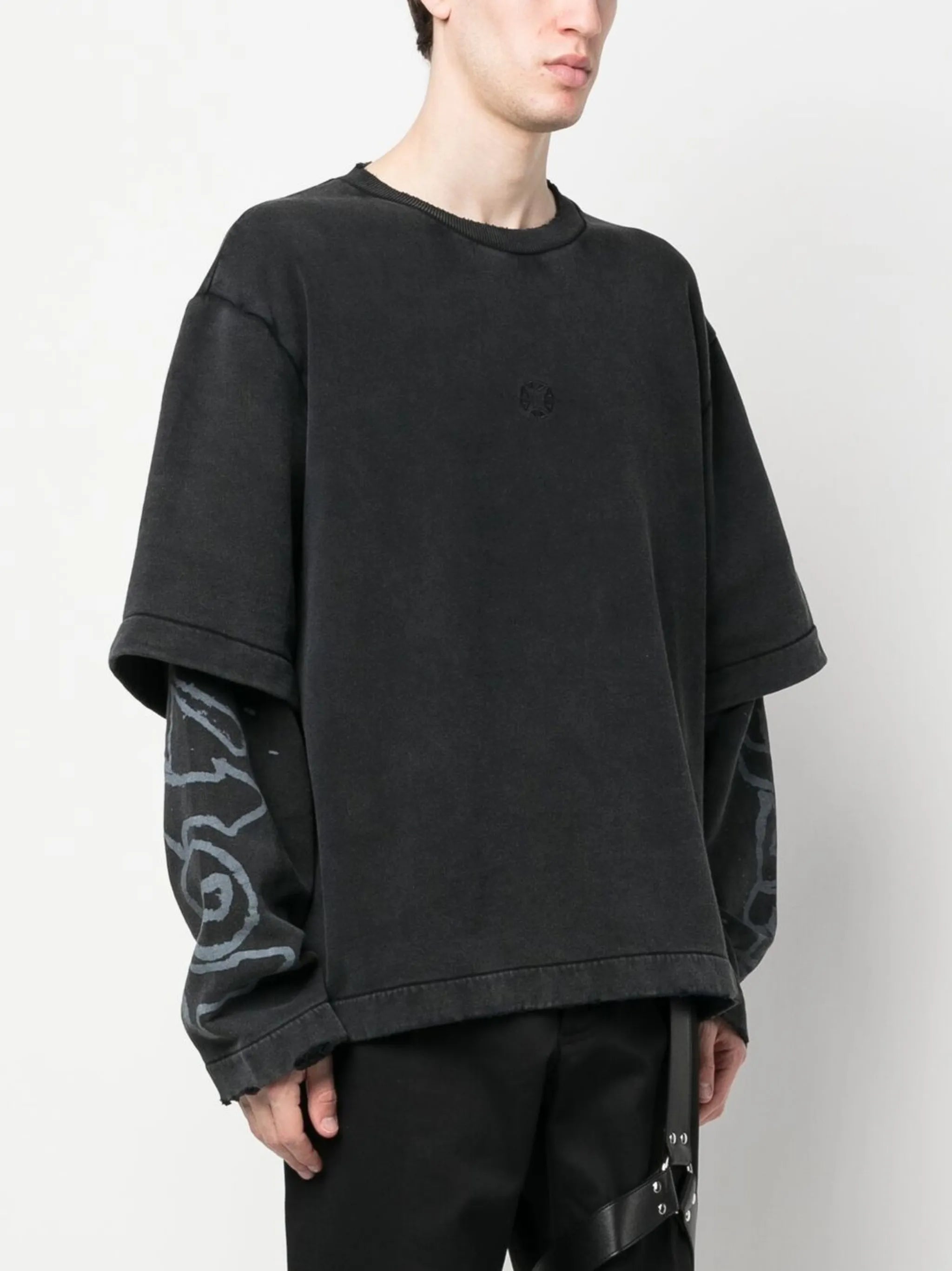 graphic-print sweatshirt