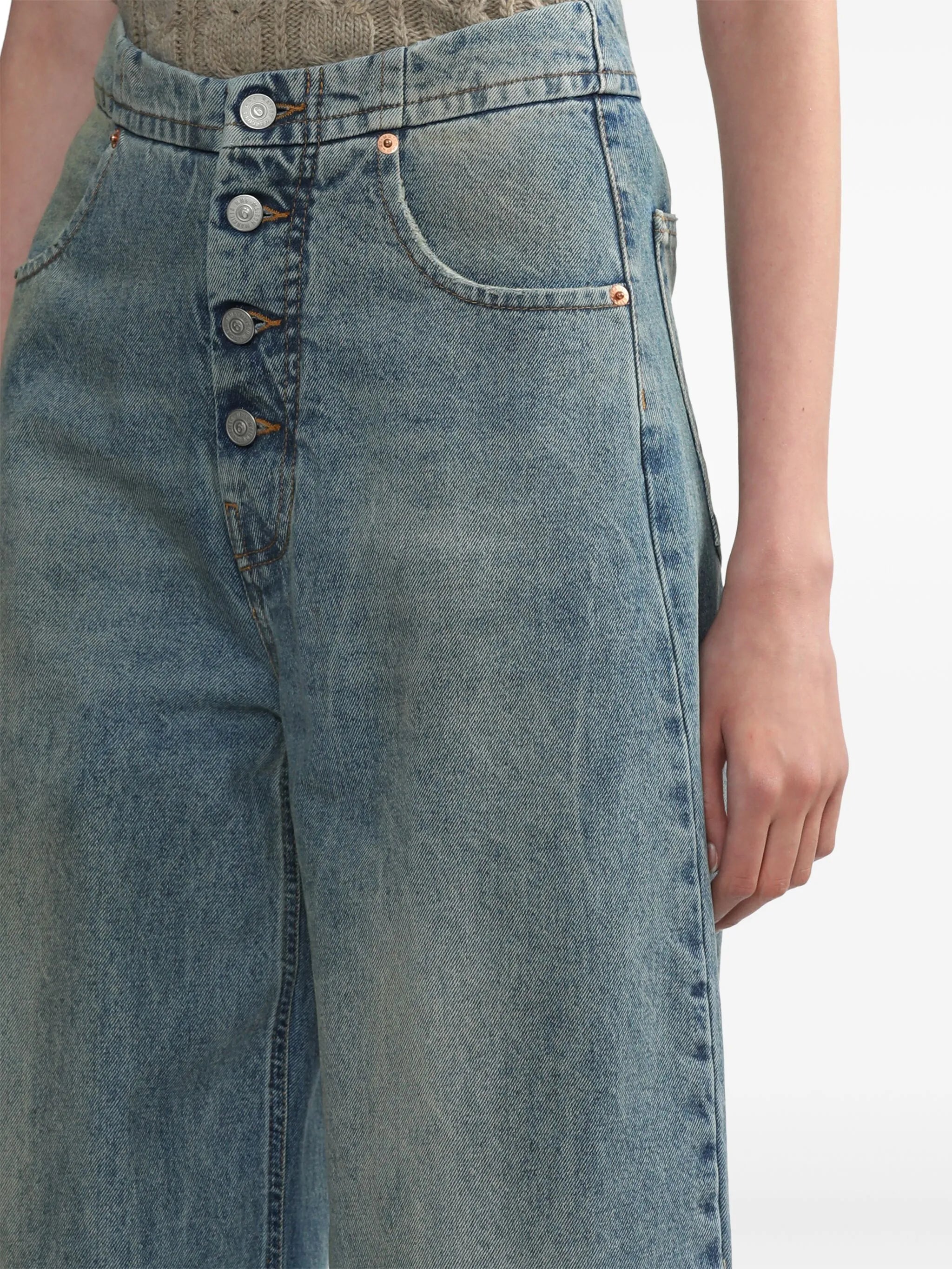 mid-rise tapered-leg jeans