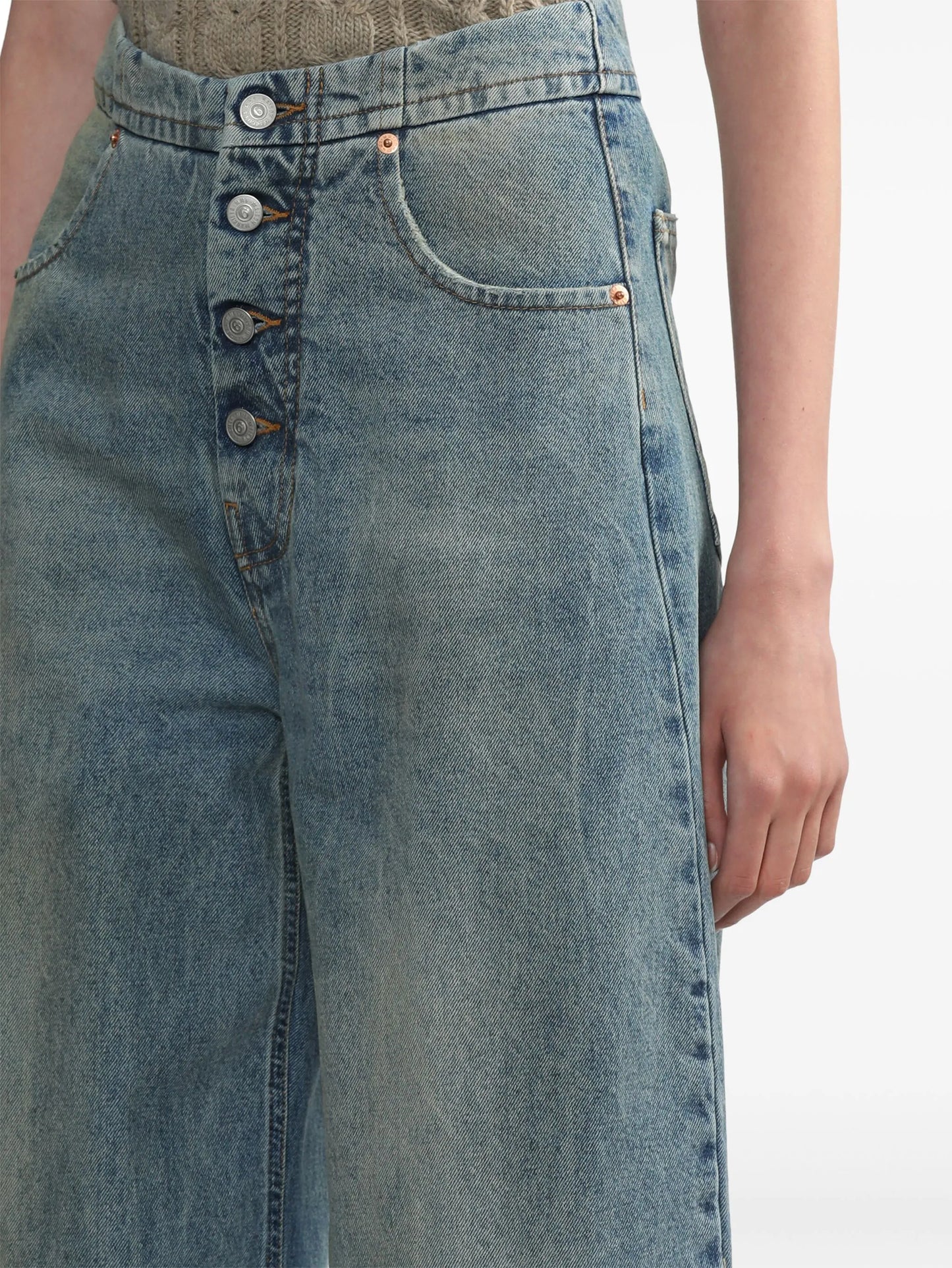 mid-rise tapered-leg jeans
