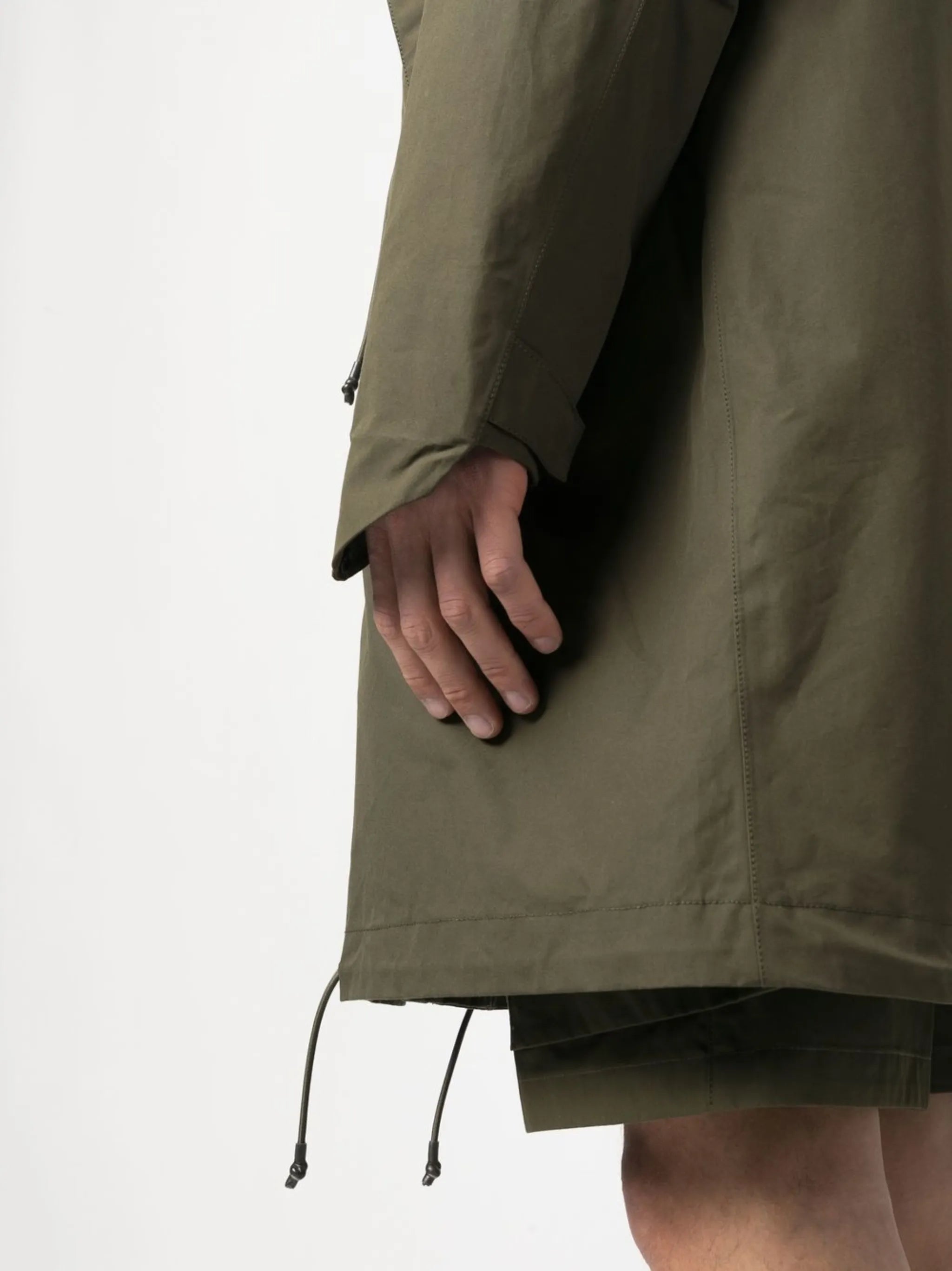 Compass-patch long-sleeved coat