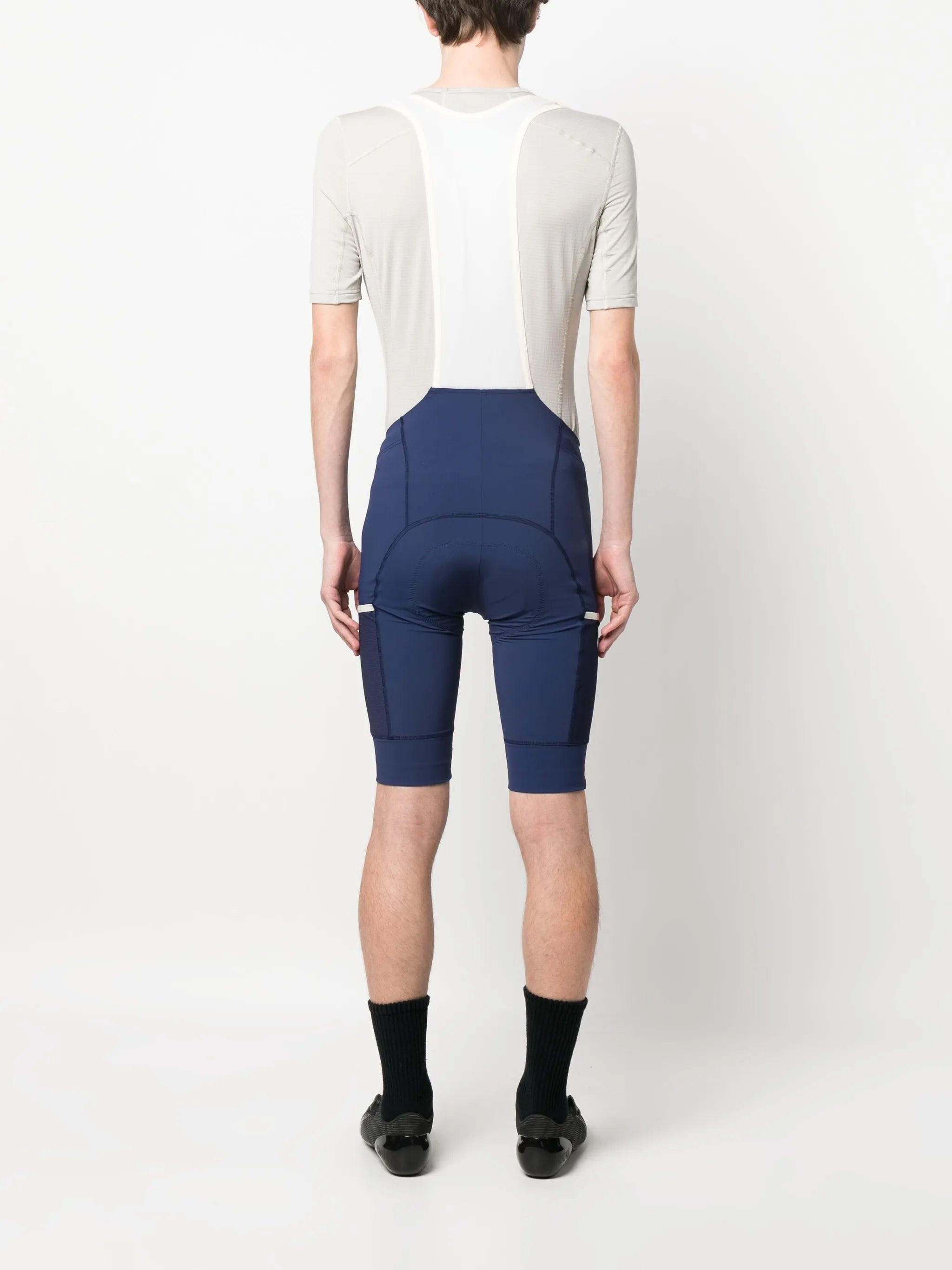 knee-length cycling shorts
